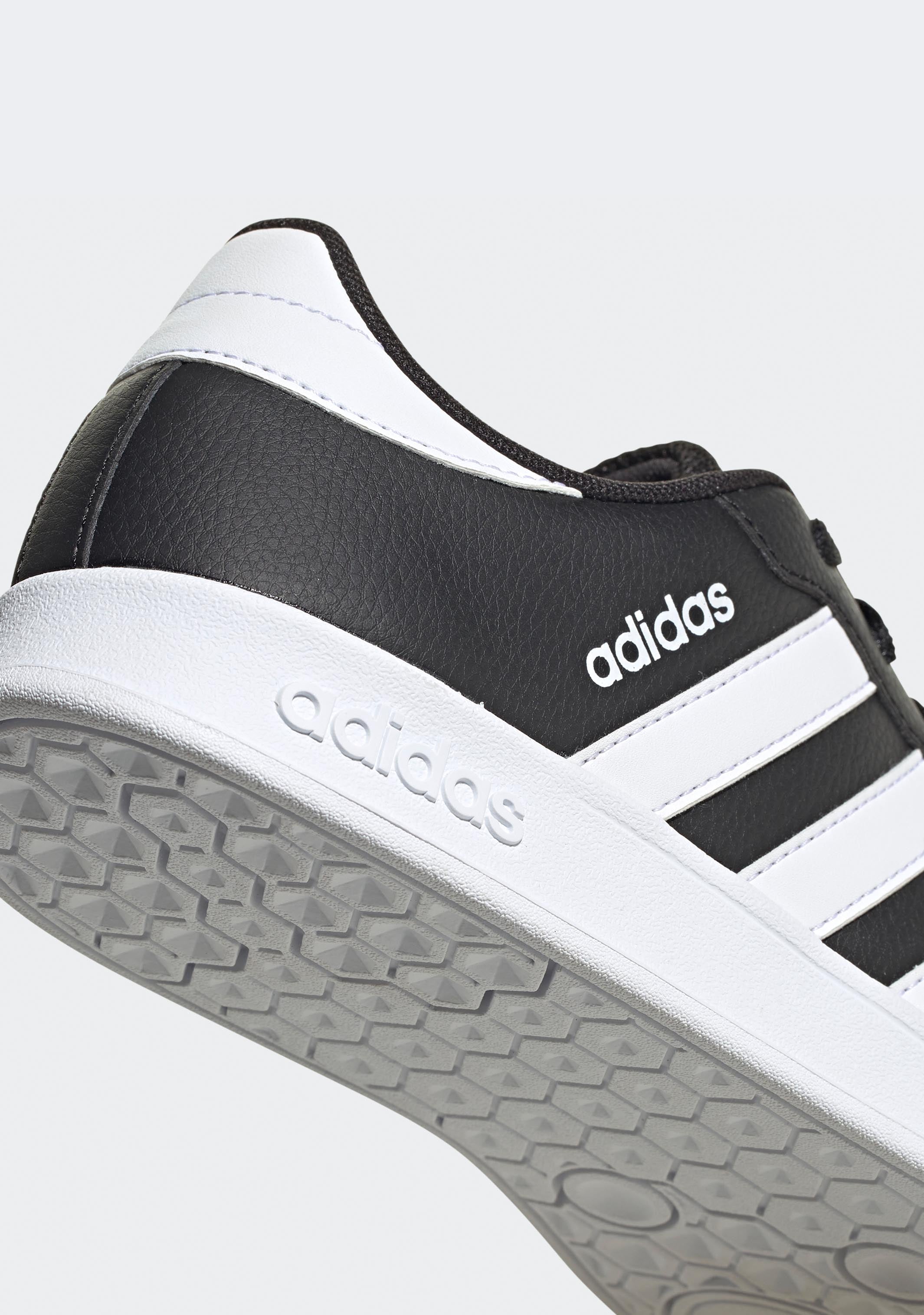Adidas Kids' Breaknet Sneakers - Lightweight Running Shoes for Boys & Girls - Comfortable Athletic Footwear for School & Play