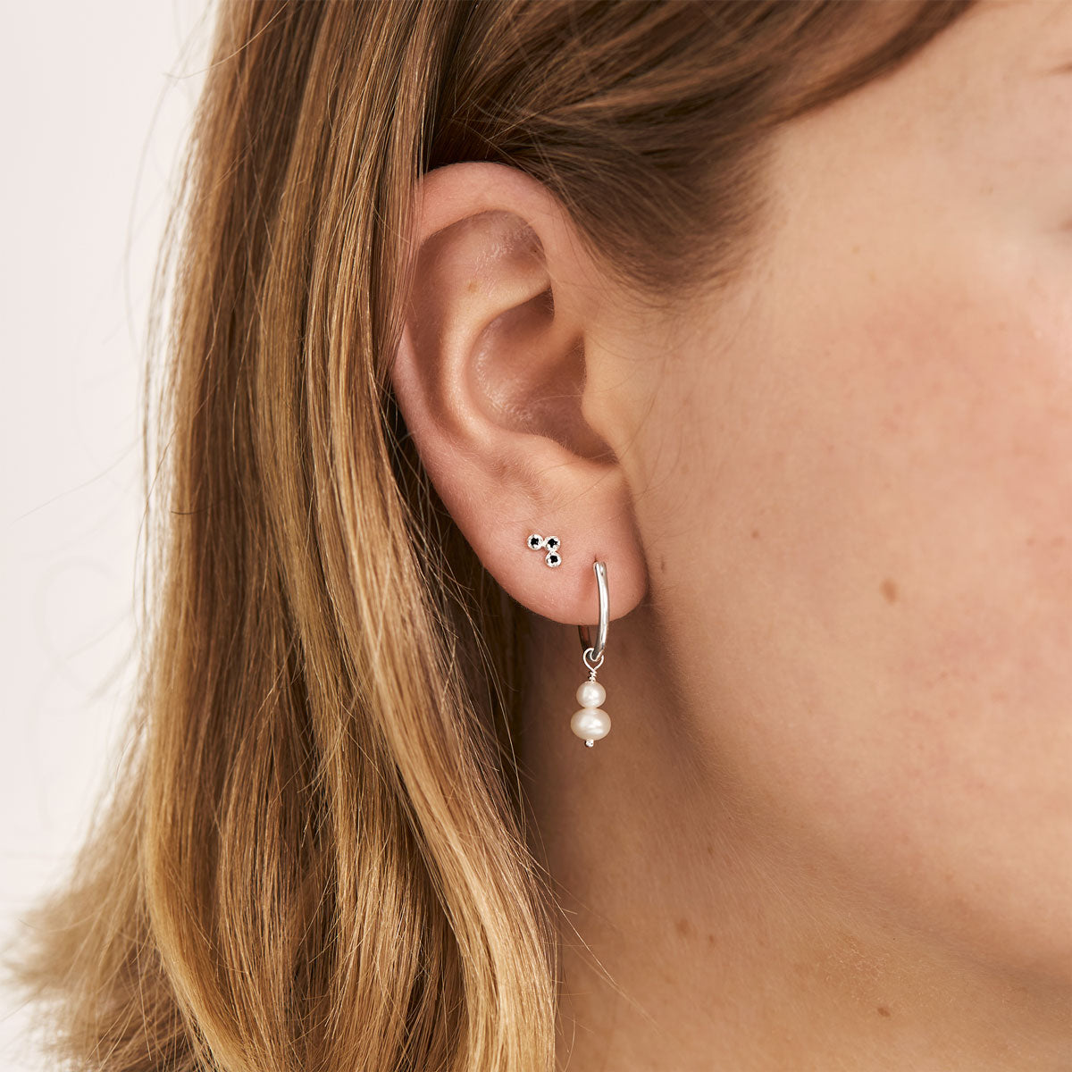 Unity Pearl Hoops - Elegant Pearl Earrings for Women, 925 Sterling Silver Hoop Earrings, Hypoallergenic & Tarnish Resistant | Perfect for Weddings, Parties & Everyday Wear