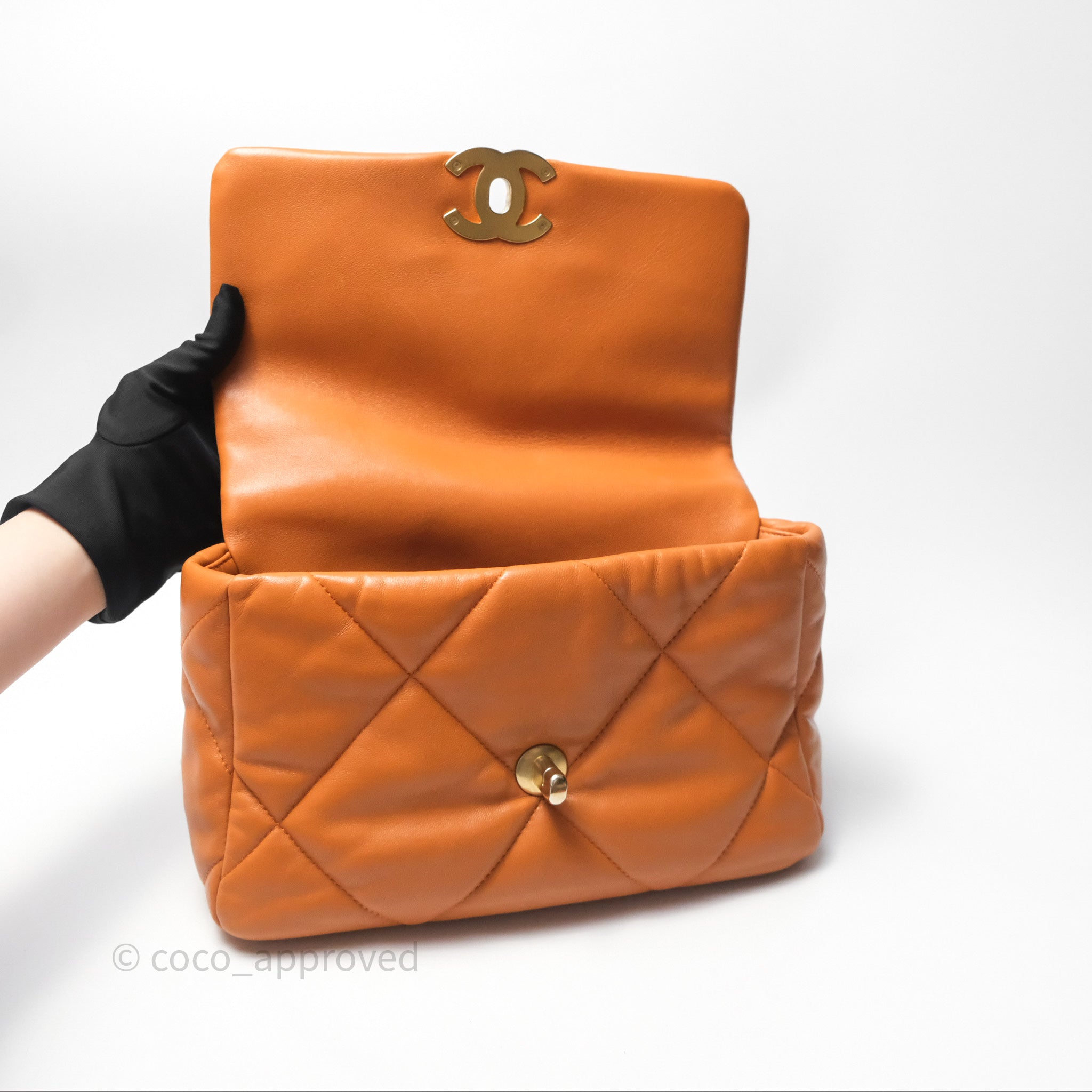 Chanel 19 Small Handbag in Caramel with Mixed Hardware - Luxury Designer Shoulder Bag for Women, Perfect for Date Nights & Special Occasions