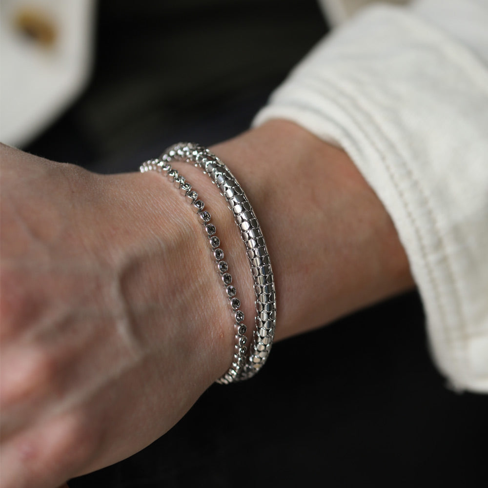 Elegant Snake Chain Bracelet for Women - Dainty Gold & Silver Jewelry Gift for Her - Perfect for Everyday Wear, Parties & Special Occasions