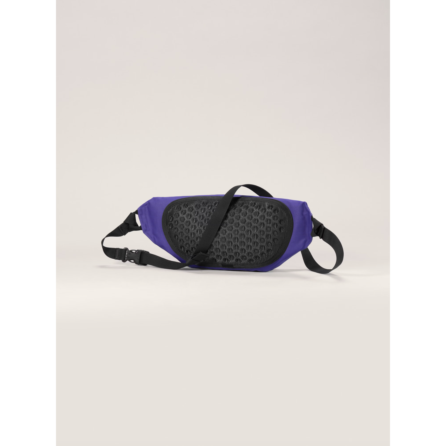 Arc'teryx Granville Crossbody Bag - Lightweight & Water-Resistant Travel & Everyday Carry Bag for Men & Women - Perfect for Hiking, Commuting & Outdoor Adventures
