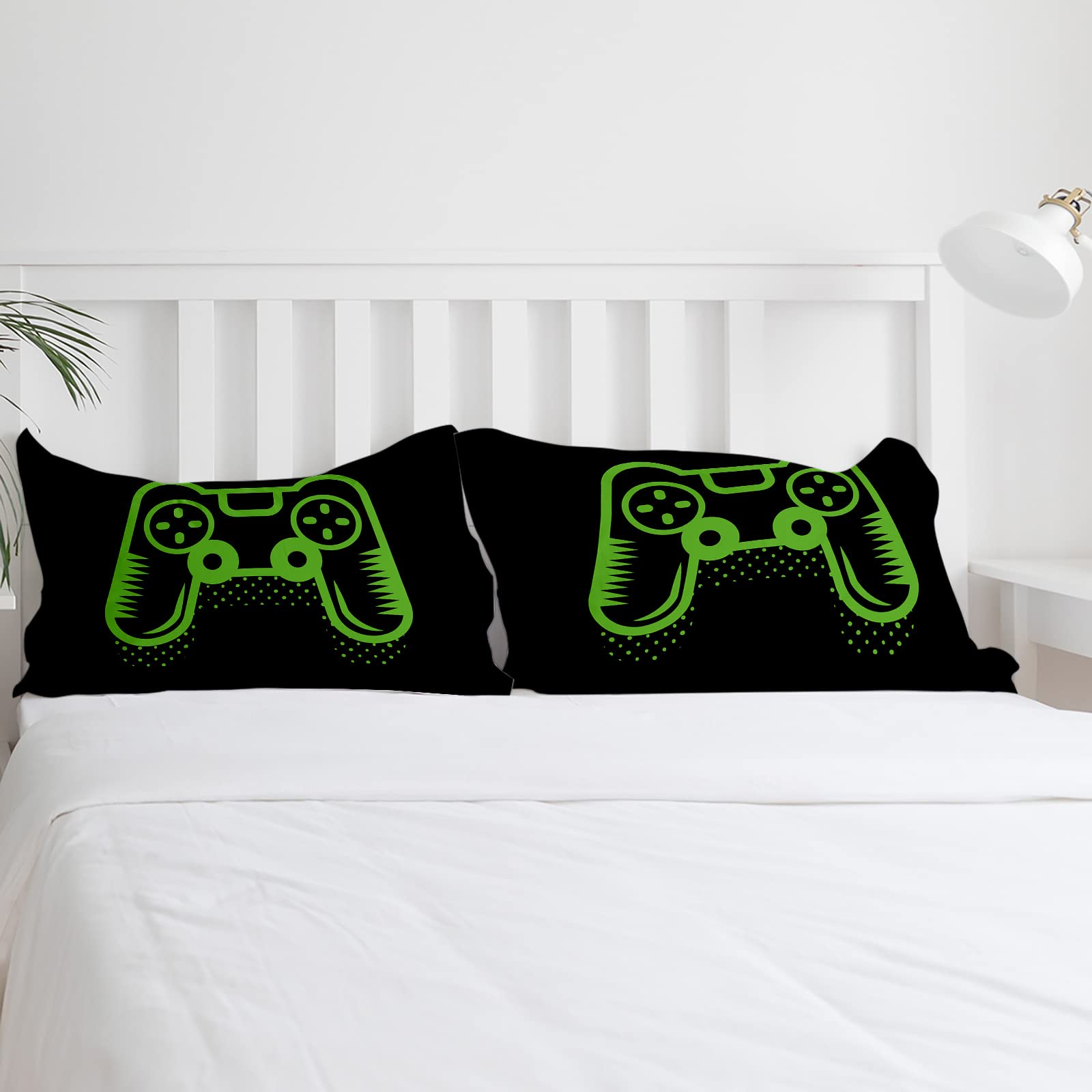 3-Piece Twin Duvet Cover Set with Zipper - Soft Microfiber Game Controller Print Bedding for Boys & Girls - Cartoon Illustration Design - Perfect for Kids' Rooms, Teen Bedrooms & Gaming Themed Decor