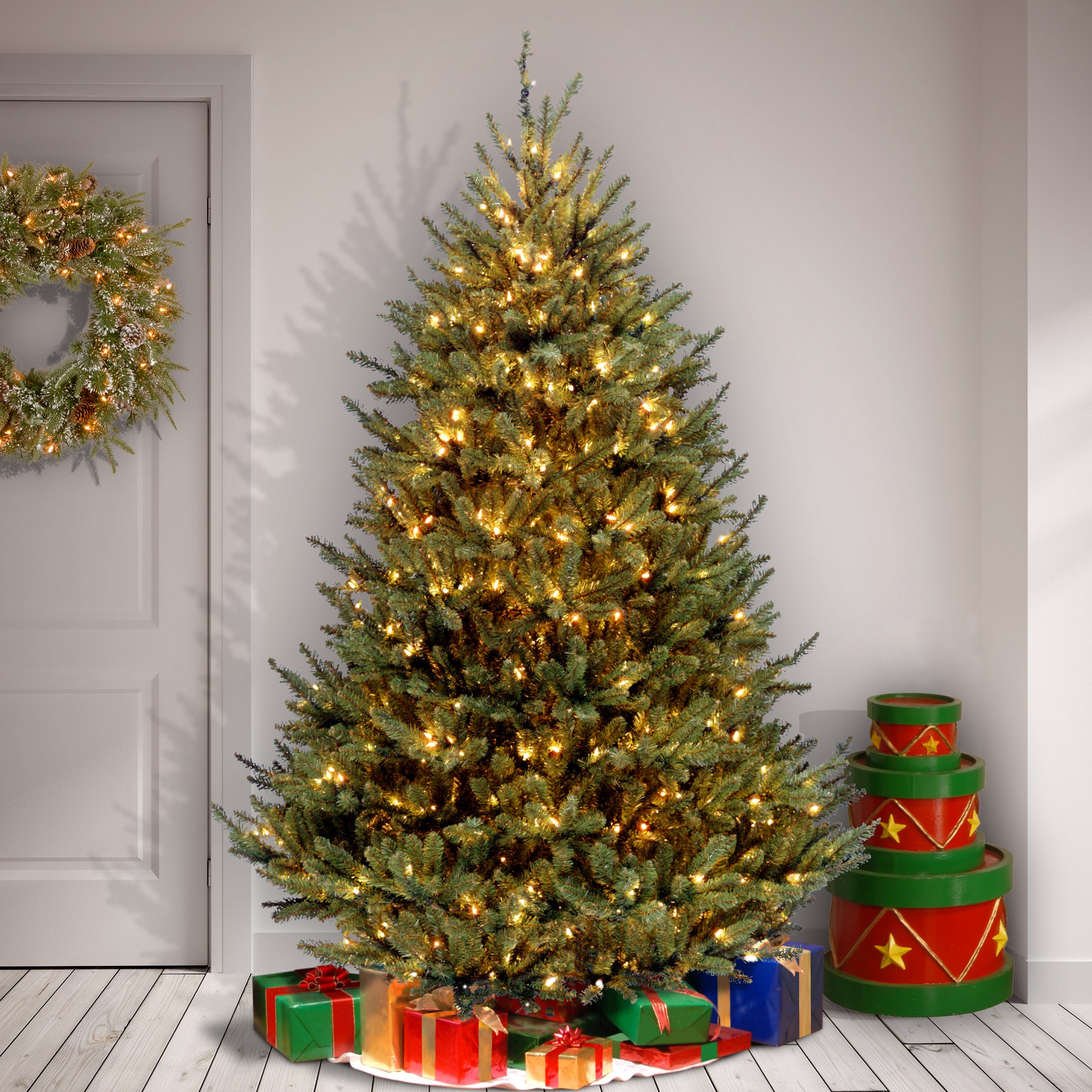 6.5 ft Pre-Lit Artificial Fraser Fir Christmas Tree with 600 Clear LED Lights - Perfect for Home, Office, and Holiday Decorations