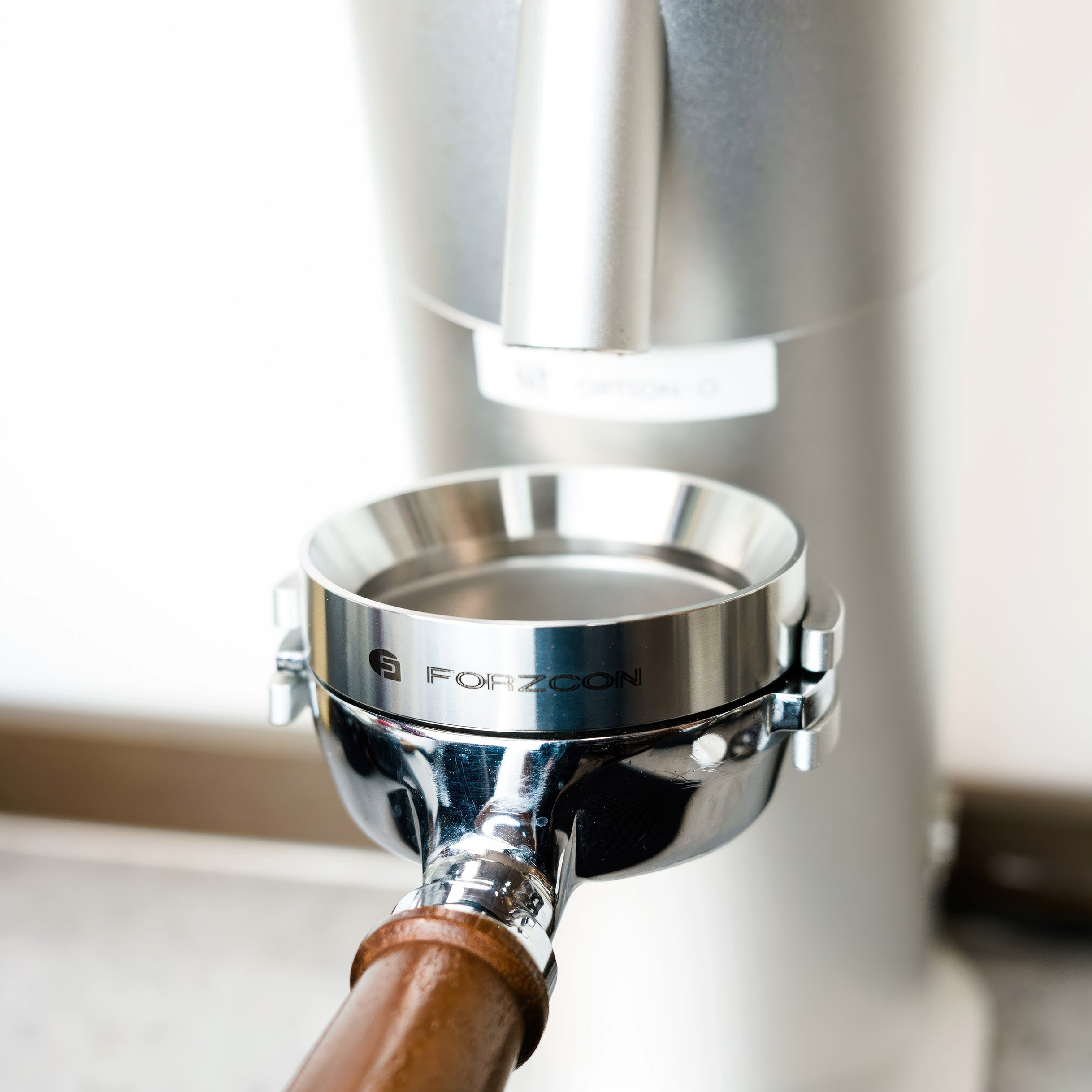 Premium Stainless Steel Magnetic Dosing Ring for Espresso Machines - Barista Accessory for Precise Coffee Grounds Measurement | Perfect for Home & Commercial Coffee Shops