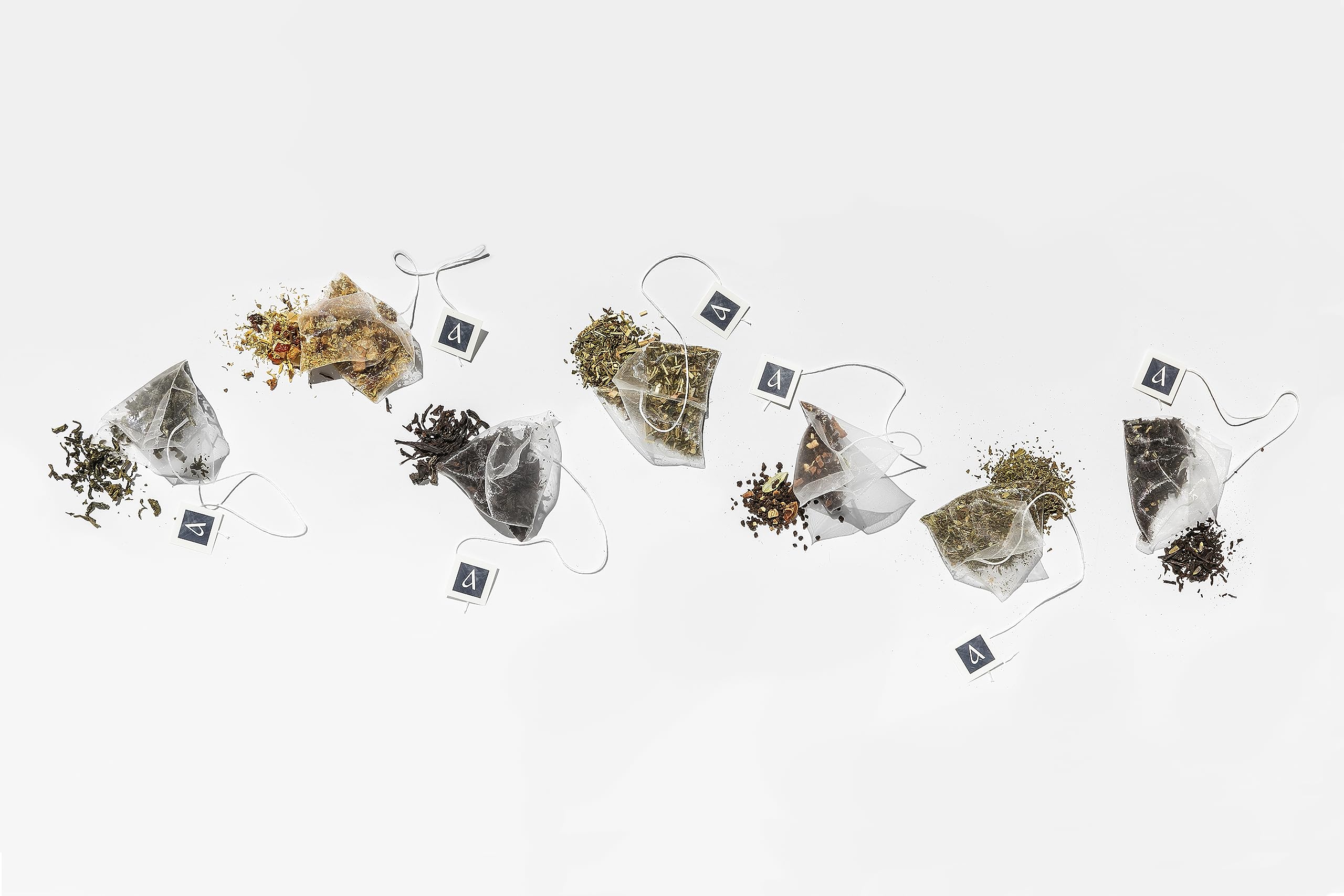 Premium Cloud & Mist Green Tea - 24 Pyramid Tea Bags | Lightly Caffeinated Chinese Artisanal Tea | Gift Set for Tea Lovers | Perfect for Relaxation, Meditation & Afternoon Tea Breaks