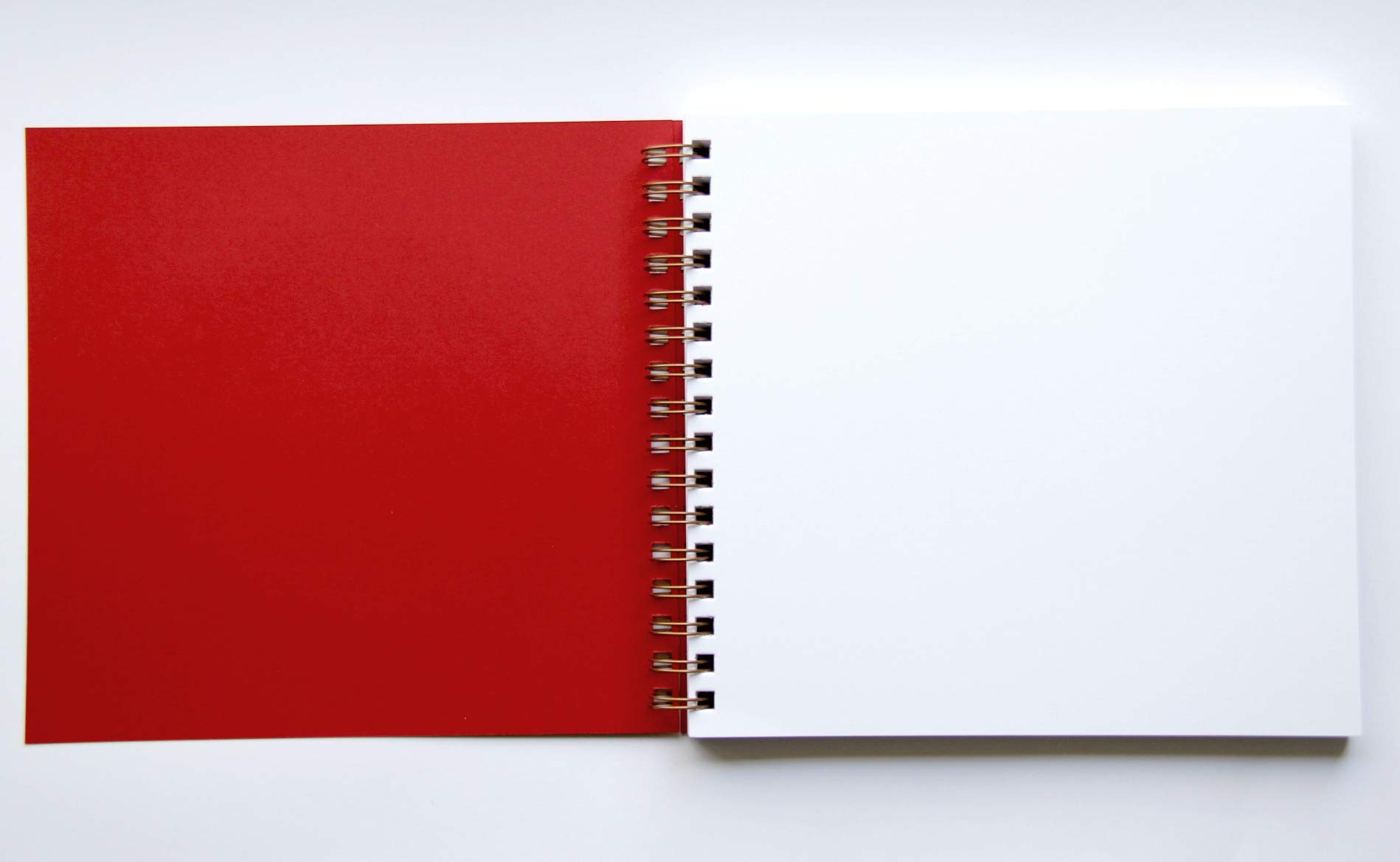 Christmas Memory Scrapbook Album - 8.5x8.5 Gold Foil Keepsake with 90 Blank Pages, Red & Gold Holiday Family Photo Book for Christmas Traditions, Gift Giving, and Yearly Holiday Memories
