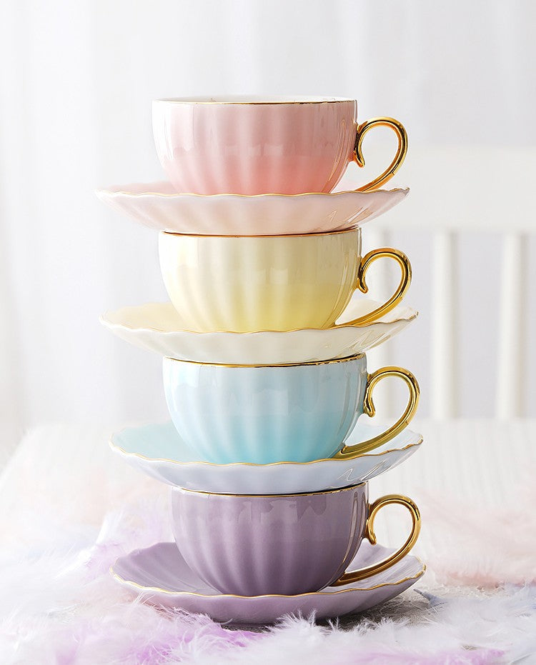 Elegant British Tea Cups Set - Royal Bone China Porcelain Afternoon Tea Cups with Saucers, Premium Ceramic Coffee Cups for English Tea Party, Bridal Shower & Luxury Gift Giving