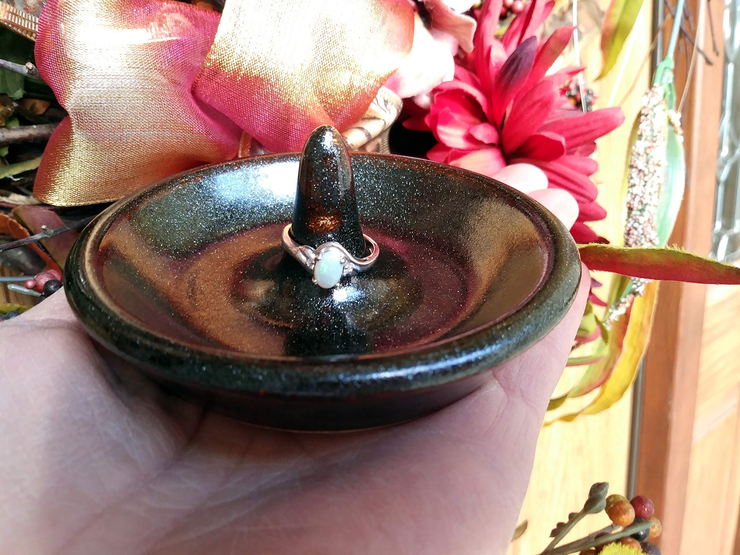 Handmade Black Glitter Ceramic Ring Dish - Elegant Jewelry Holder for Rings, Earrings & Small Accessories | Perfect for Bedroom Vanity, Bathroom Counter & Gift Giving