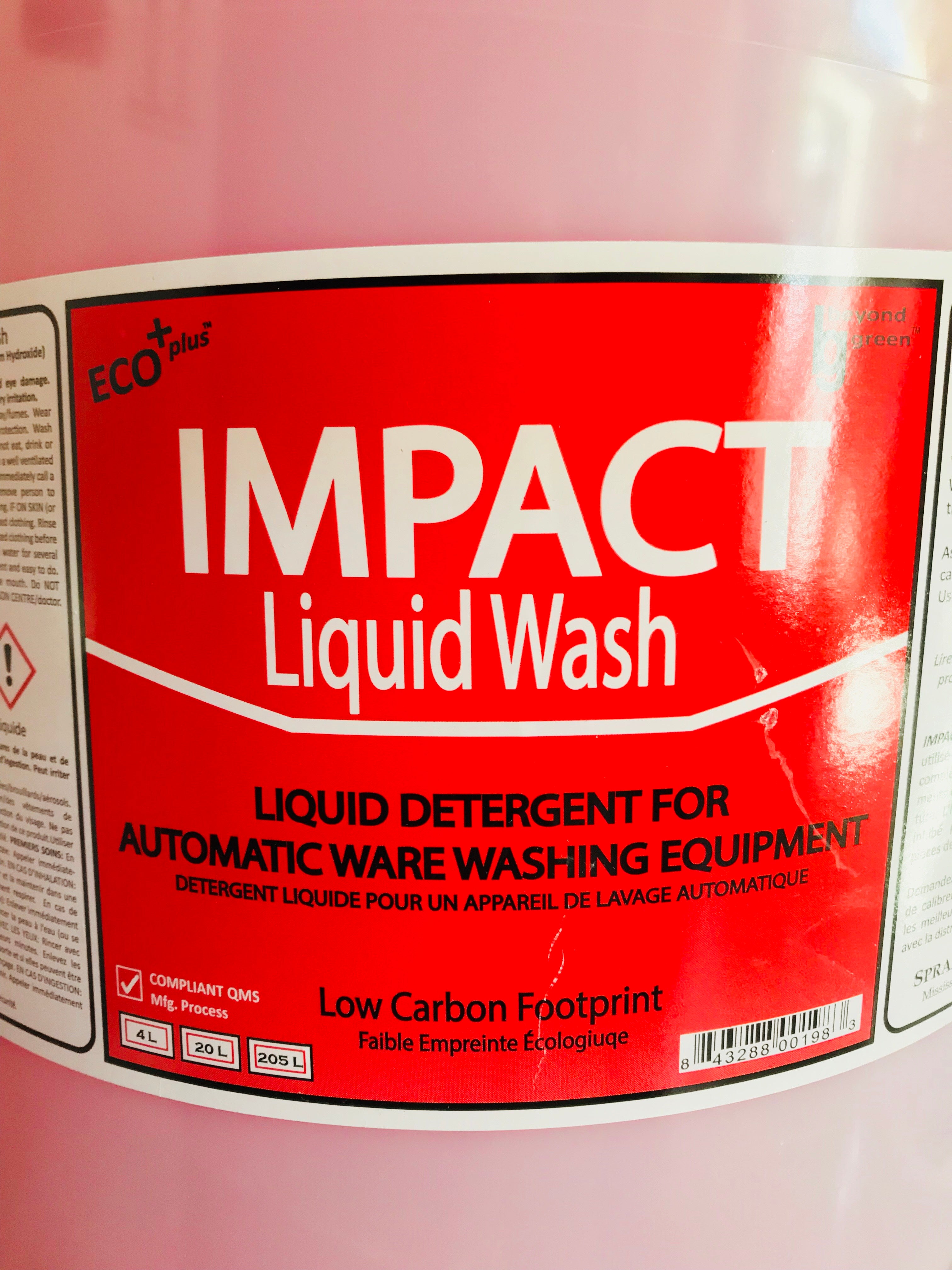 Impact Liquid Wash Agent (Red) - High-Performance Laundry Detergent for Stubborn Stains - Perfect for Gym Clothes, Workwear & Activewear