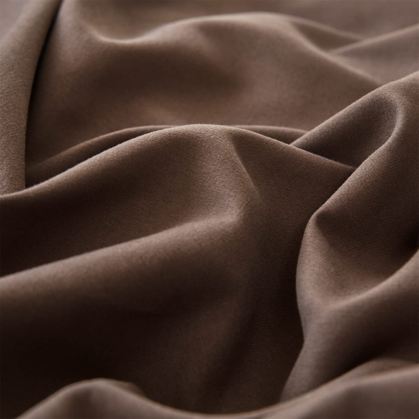 Luxlovery Brown Comforter Set Queen - Mocha Chocolate Solid Soft Breathable Bedding Quilt - Chestnut Brown Blanket for Women & Men - Perfect for Cozy Bedrooms, Guest Rooms & Dorm Decor