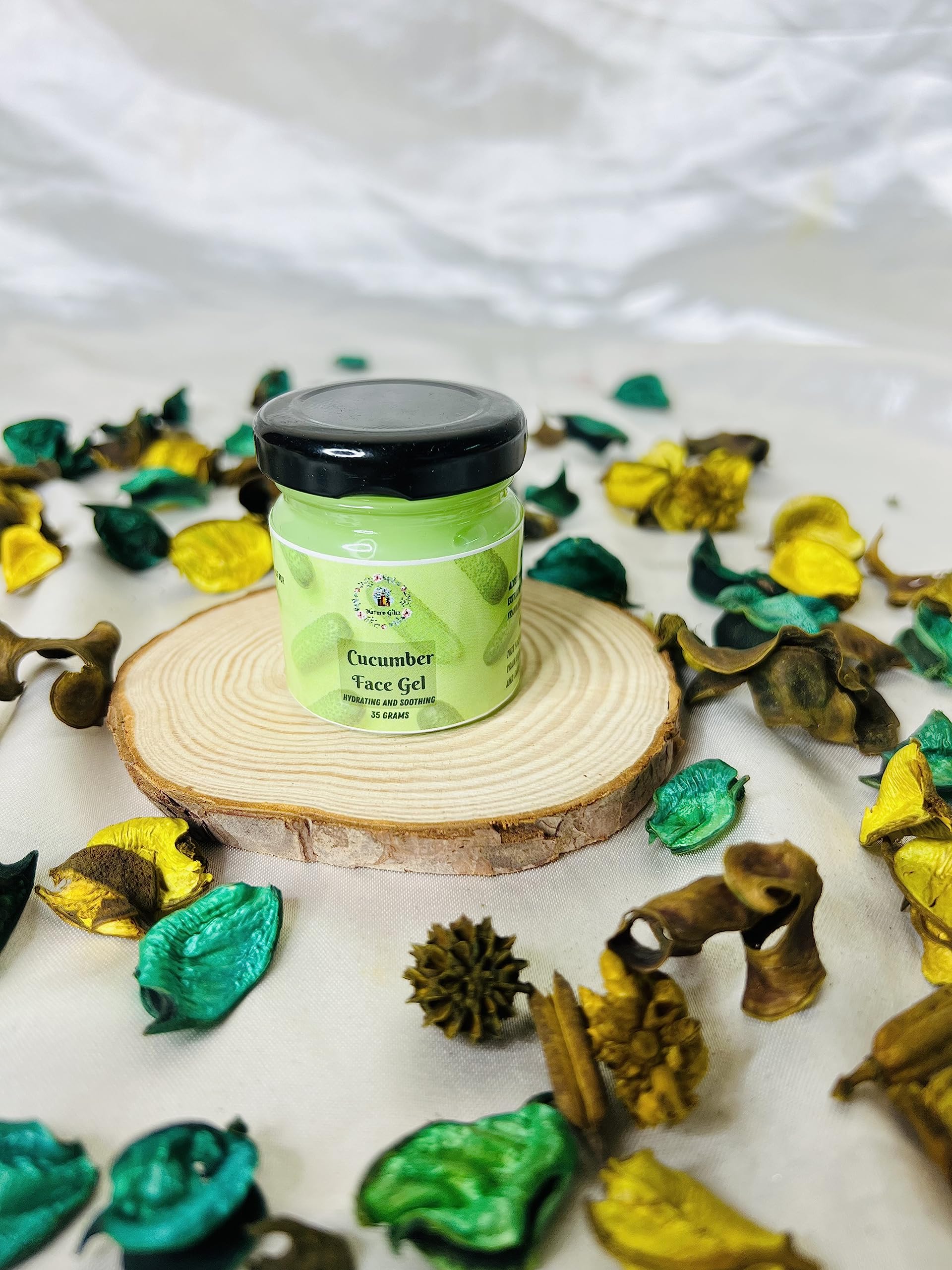 Best Aloe Vera & Saffron Face Gel for Glowing Skin - Yellow Hydrating Facial Moisturizer - Perfect for Daily Skincare & Acne Treatment