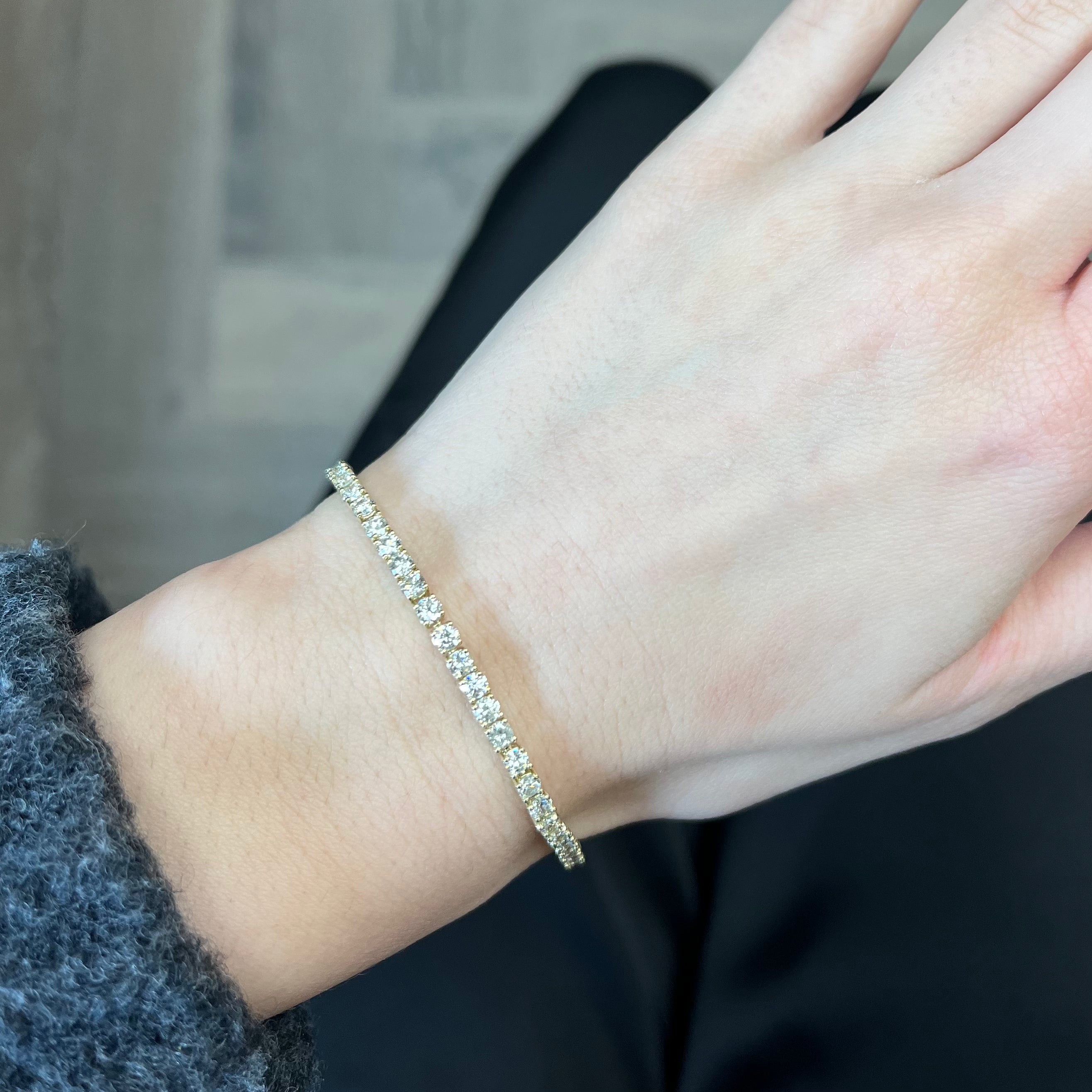 100 Ways Diamond Tennis Bracelet | 4.00 Carat Total Weight | 7-Inch Adjustable Length | Sterling Silver | Cubic Zirconia | Elegant Jewelry for Women | Perfect for Weddings, Parties & Special Occasions