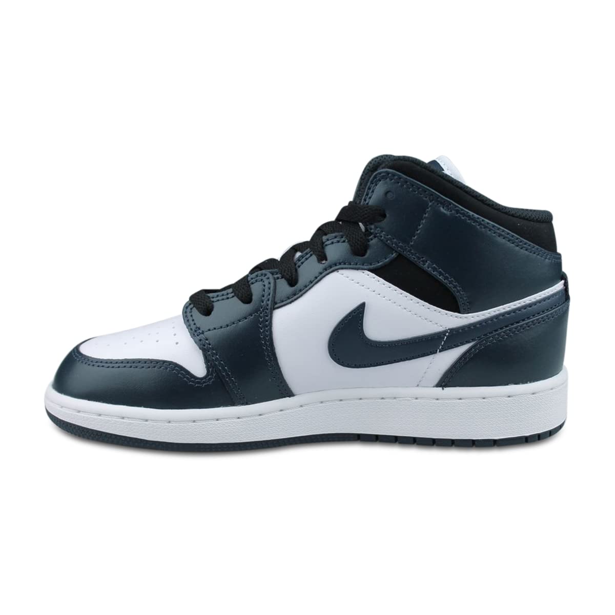 Nike Men's Basketball Shoes - High Performance Basketball Sneakers for Indoor & Outdoor Court Play - Perfect for Training, Games, and Casual Wear