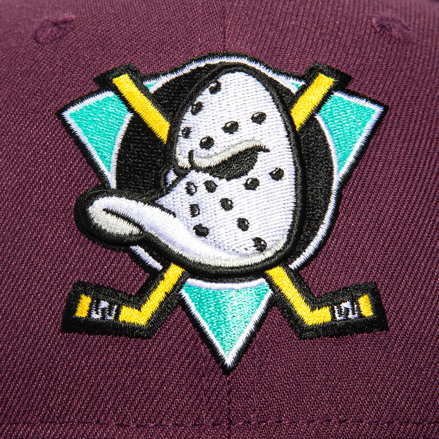 New Era 59Fifty Anaheim Ducks 2002 All Star Game Patch Hat - Maroon NHL Hockey Cap for Men & Women - Perfect for Sports Fans, Game Day & Casual Wear