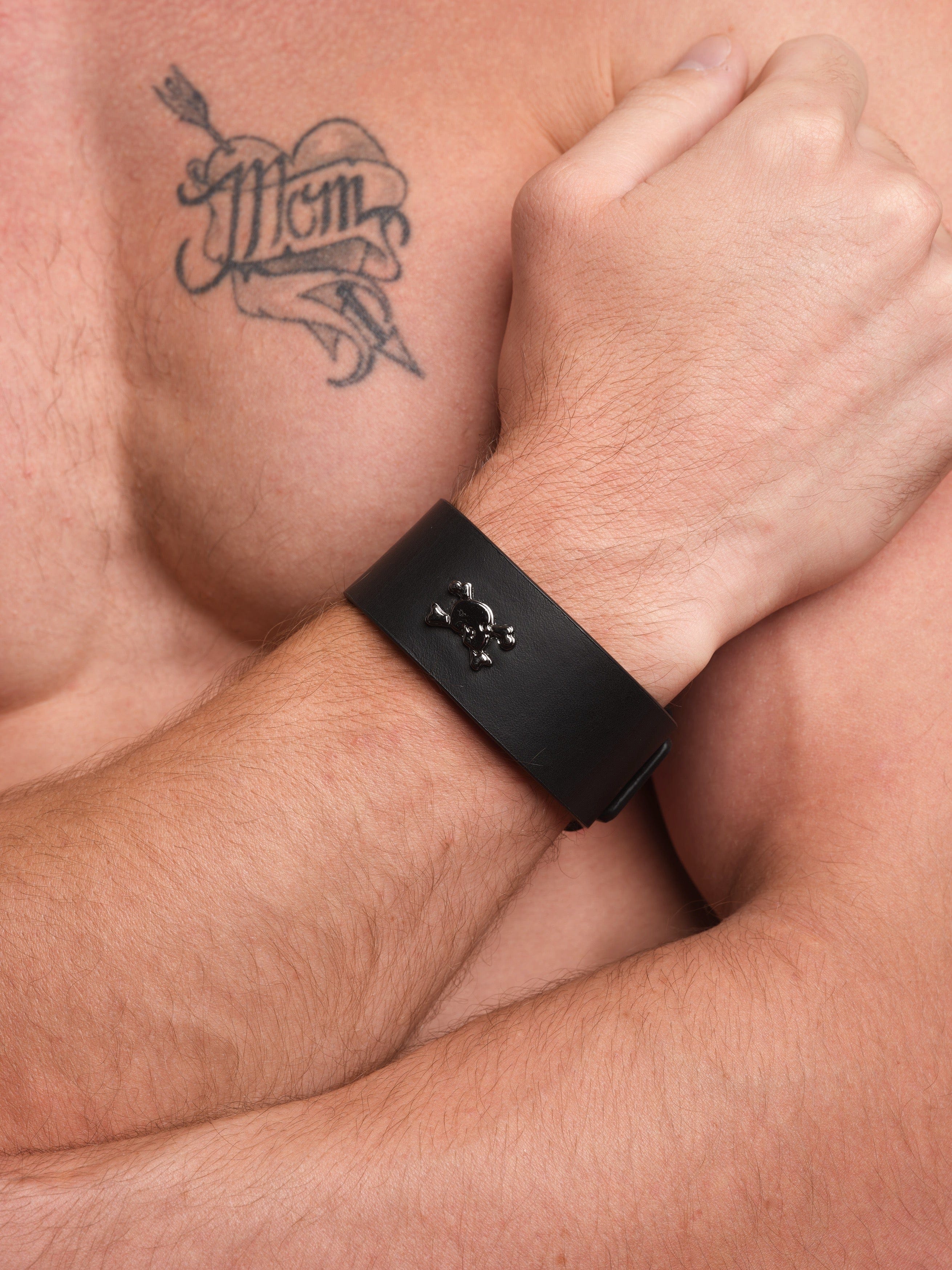 Heritage Leather Cuff Bracelet for Men & Women - Genuine Black Leather Wristband - Adjustable Vintage Style Bangle for Casual Wear, Gifts & Boho Fashion