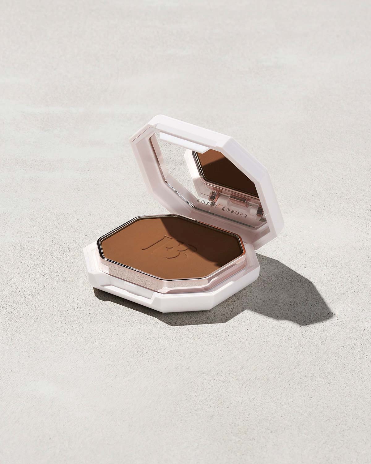 Pro Filt'r Soft Matte Powder Foundation - #410 | Oil Control, Long-Lasting Coverage | Perfect for Everyday Wear & Touch-Ups On-The-Go
