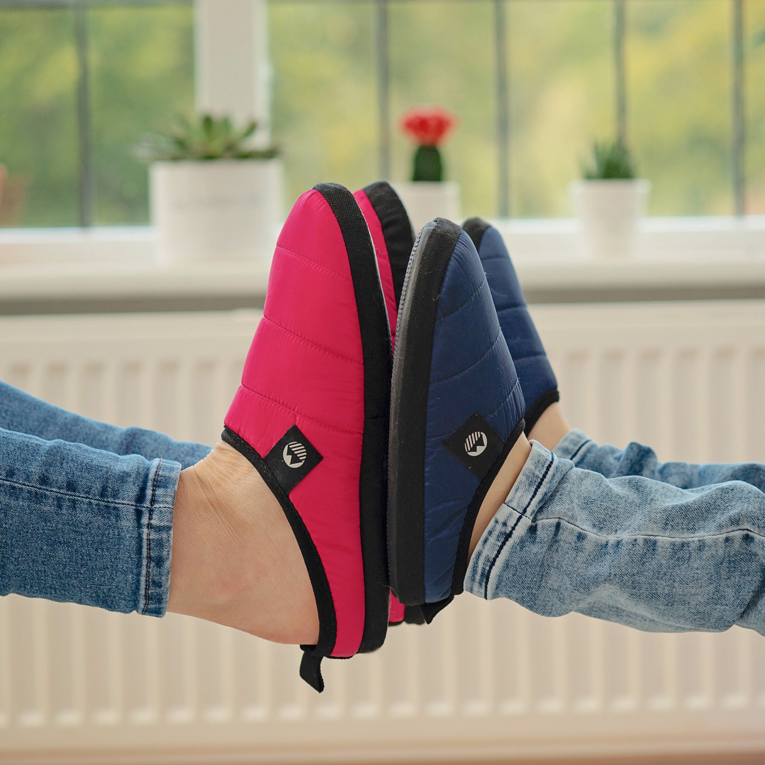 Ultra Warm Kids' Tent Slippers - Cozy Indoor/Outdoor Winter House Shoes for Boys & Girls - Perfect for Camping, Sleepovers and Home Comfort
