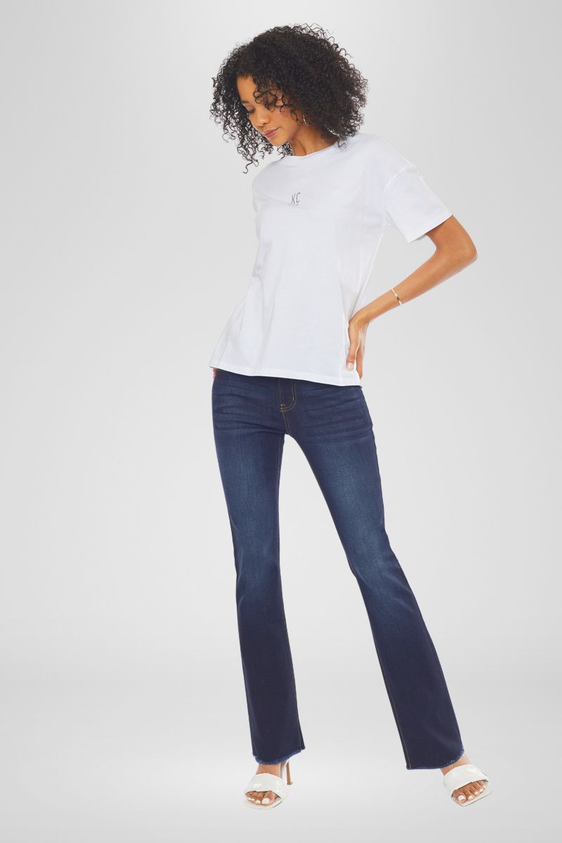 Stylish Damien Boyfriend Shirt for Women - Trendy Oversized Button Down Blouse - Perfect for Casual Outings, Office Wear & Date Nights
