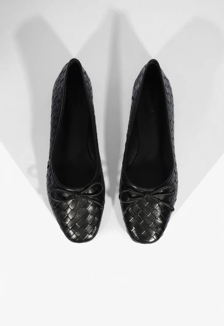Arissa Women's Black Leather Ballet Flats - Comfortable Slip-On Shoes for Work, Travel & Casual Outfits | Elegant & Lightweight Everyday Flats