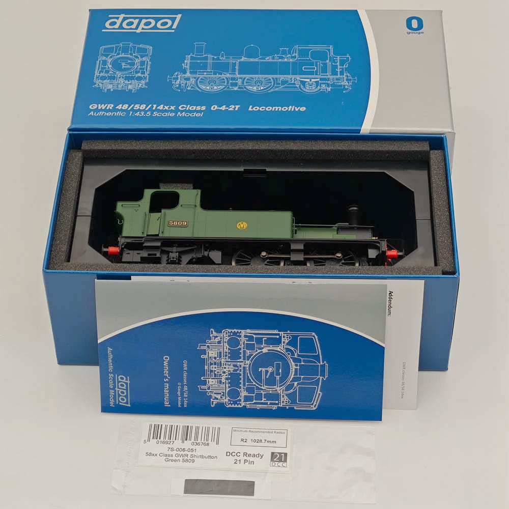 Dapol 7S-006-051 O Gauge 58xx Class GWR Shirtbutton Green 5809 21DCC Model Train Locomotive - Perfect for Railway Enthusiasts & Collectors