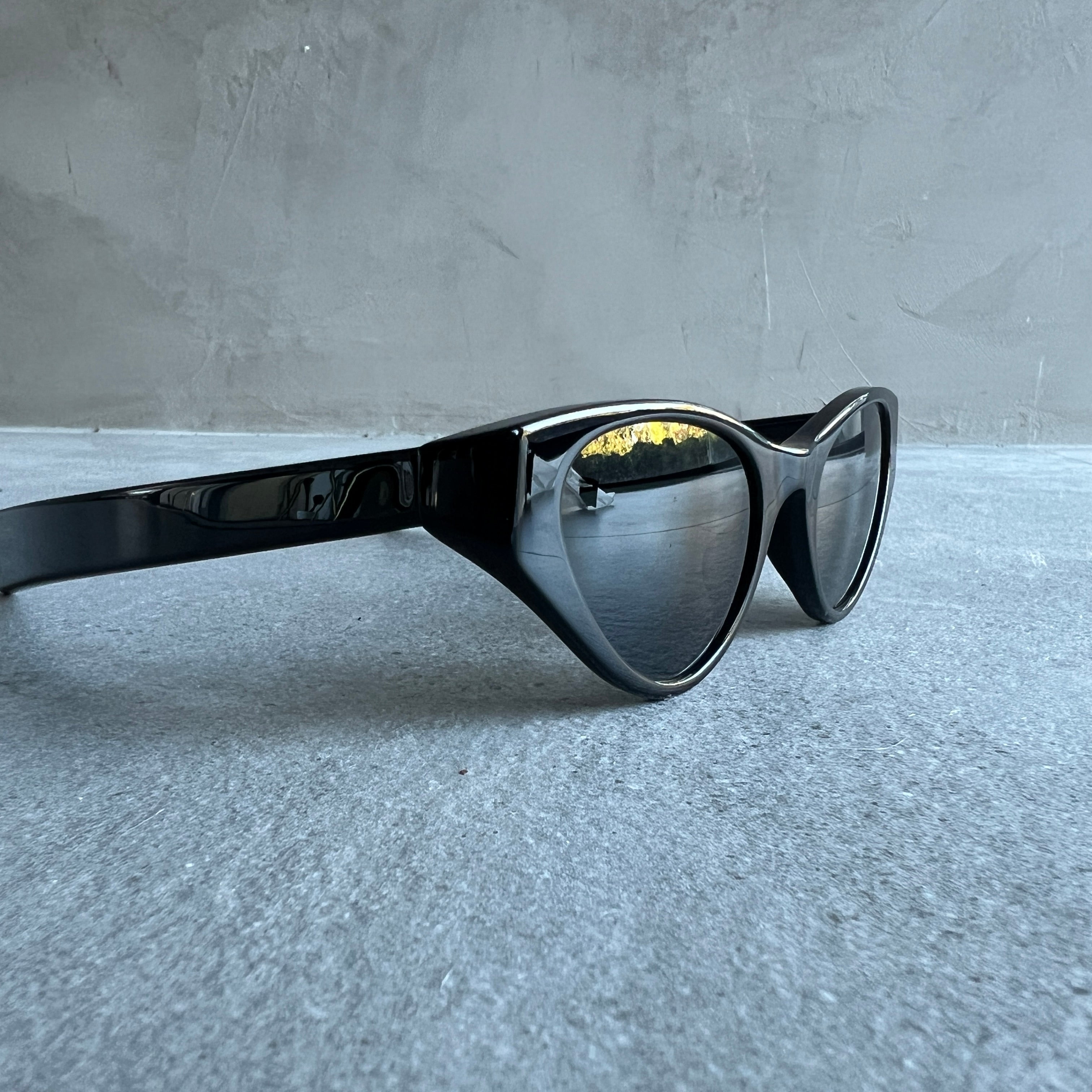SLM144 Sleek Cat Eye Sunglasses - Black UV Protection for Women - Fashionable & Trendy for Outdoor Activities, Beach, and Driving