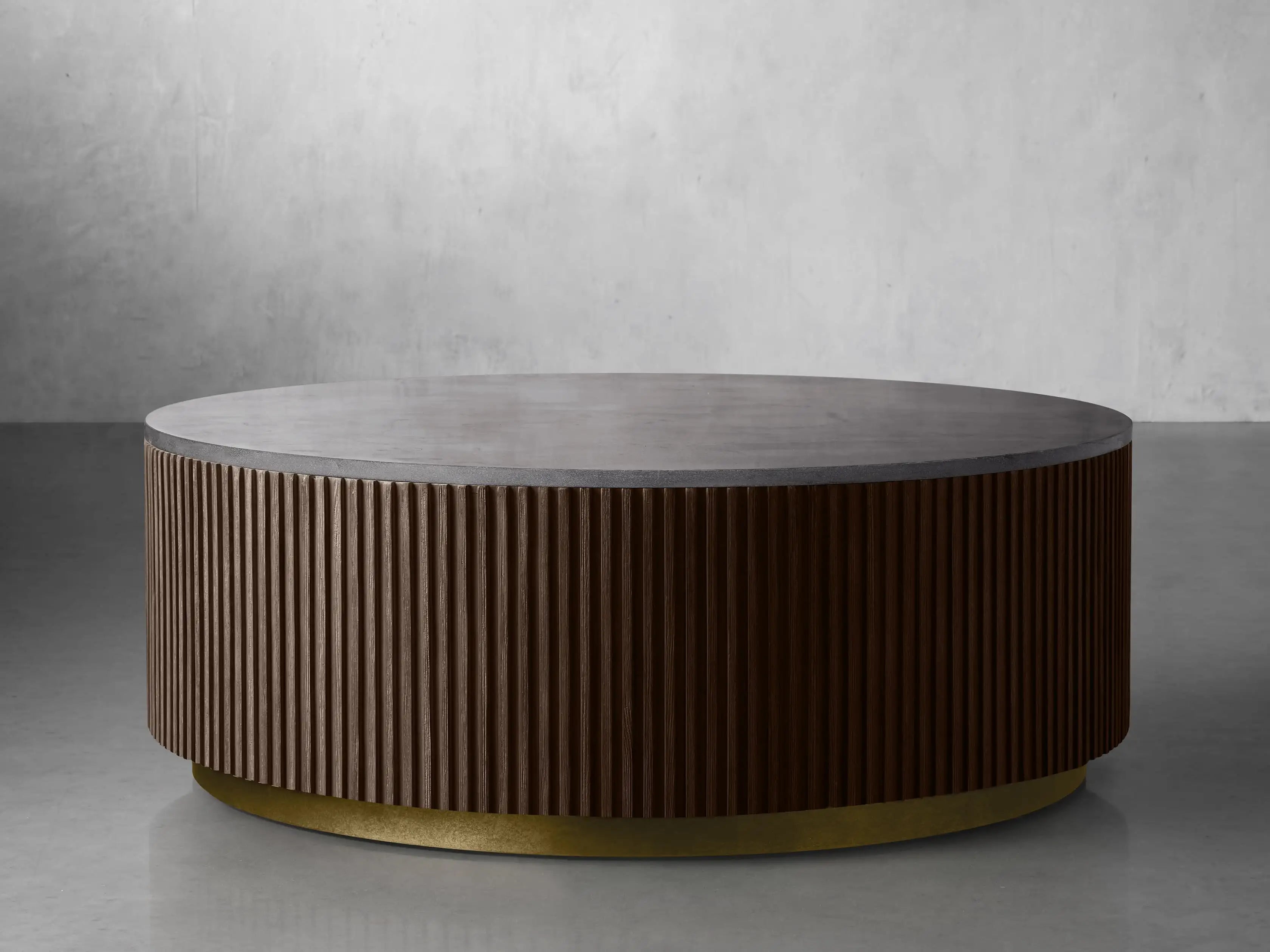 Modern Round Coffee Table - Stylish & Durable Living Room Centerpiece for Home Decor | Perfect for Small Spaces, Apartments & Cozy Gatherings