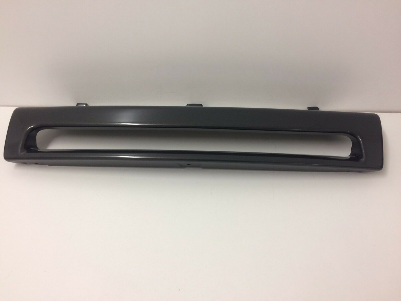 Genuine Holden HSV VN Commodore 1988-1992 SV3800 Front Grille Replacement - Perfect for Classic Car Restoration & Show Car Upgrades