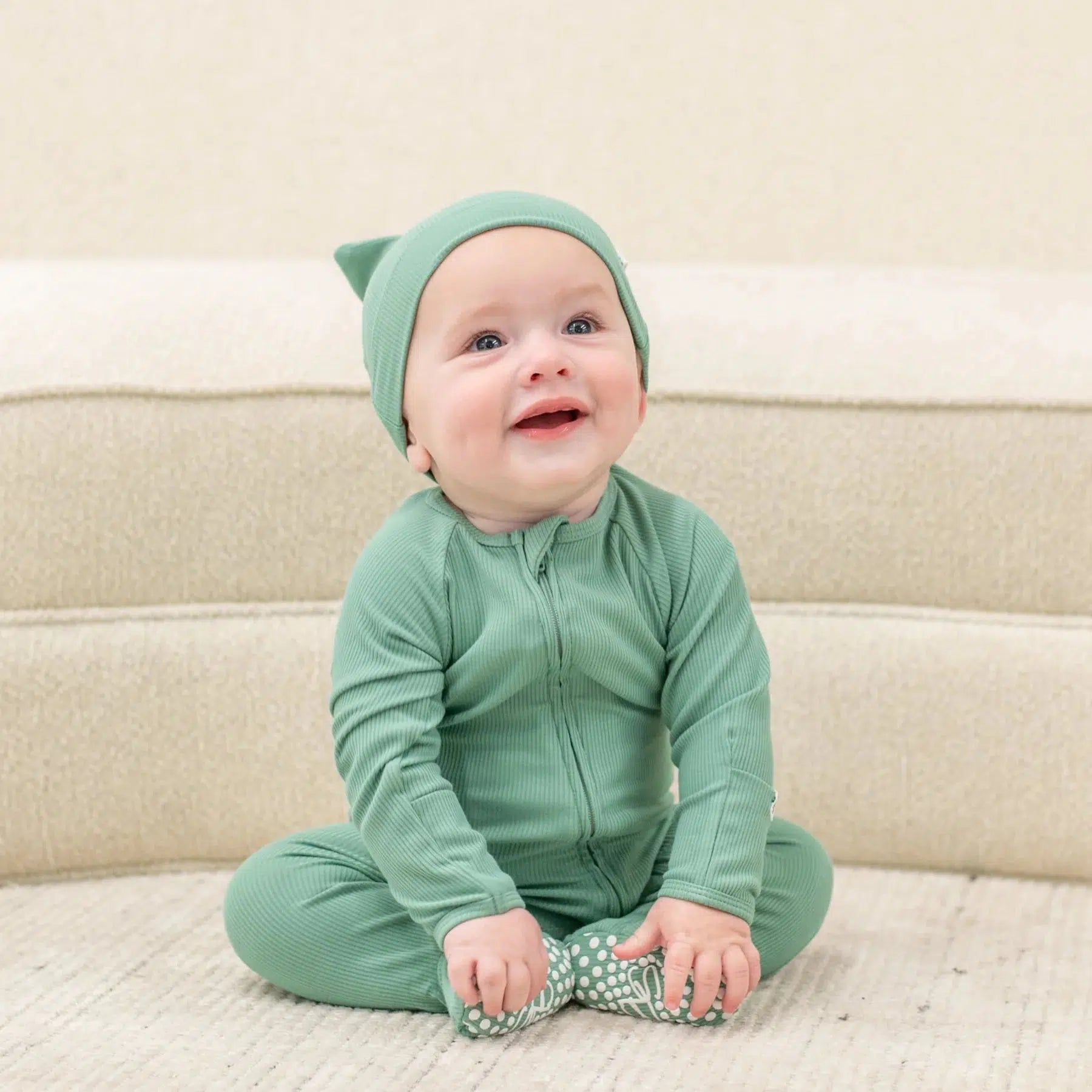 Sweet Bamboo Ribbed Zipper Footie Pajamas for Baby - Soft & Cozy Malachite Green Sleepwear - Perfect for Nursery, Bedtime & Winter Comfort