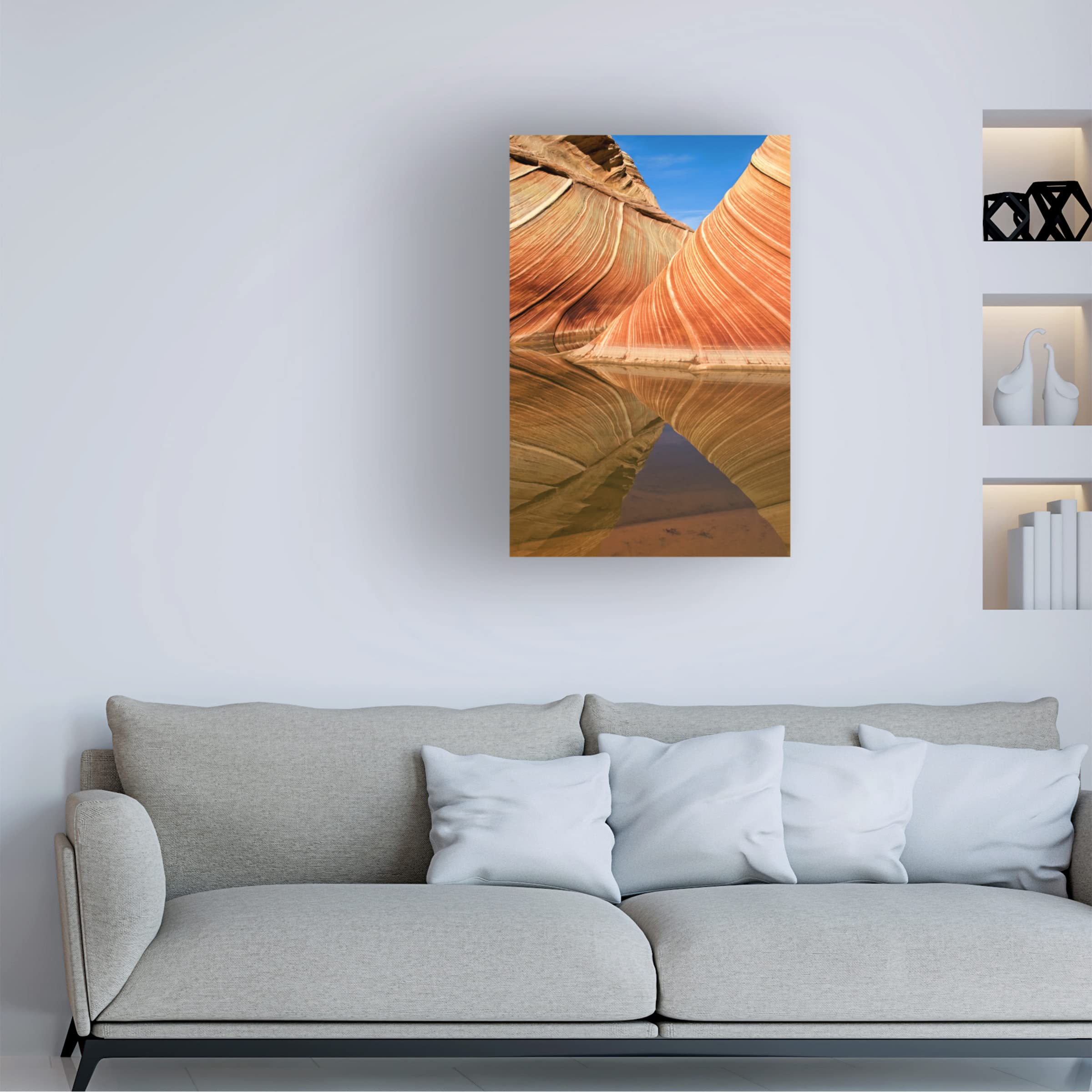 Trademark Fine Art 'In Line' Canvas Wall Art by Nanouk El Gamal - Modern Abstract Painting for Living Room, Bedroom & Office Decor