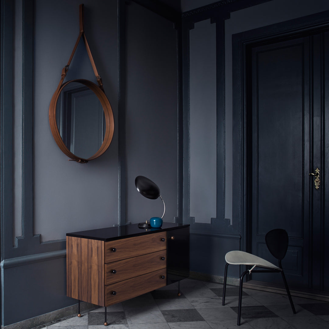 Stylish Circular Wall Mirror - Modern Home Decor for Living Room, Bedroom & Bathroom | Perfect for Vanity, Entryway & Interior Design