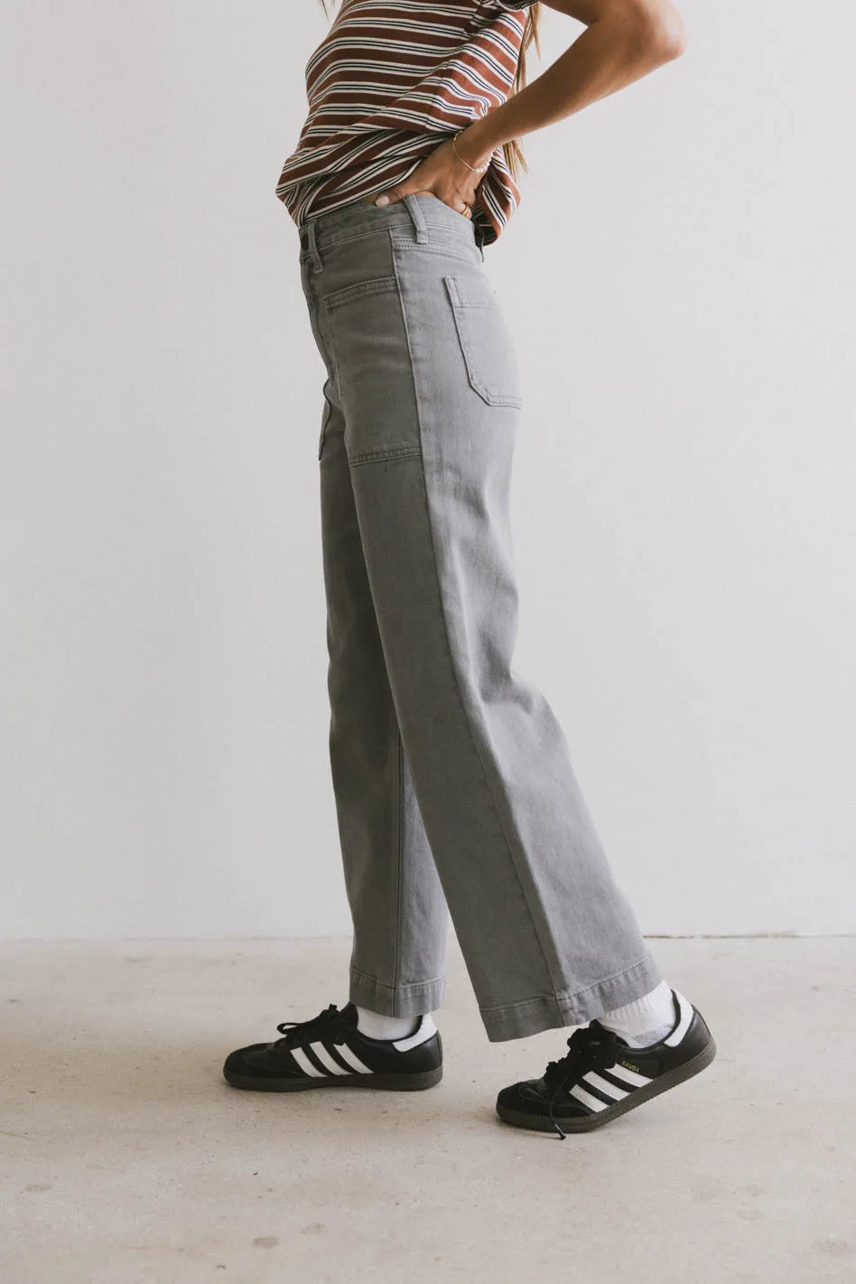 Leila High Waist Wide Leg Jeans for Women - Stretchy Grey Denim Pants, Comfortable & Trendy - Perfect for Casual Outfits, Office Wear & Date Nights