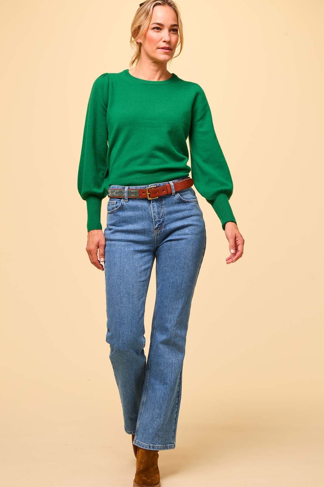 Premium Merino Wool Crew Neck Sweater for Men & Women | Soft & Warm Winter Knitwear | Perfect for Outdoor Activities & Casual Wear