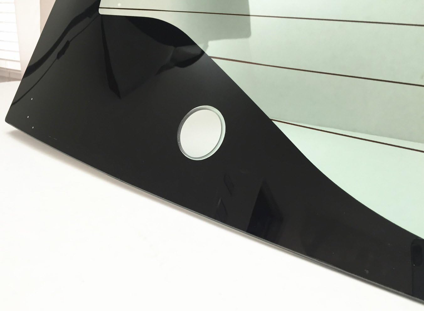 2004-2009 Toyota Prius 4-Door Hatchback Heated Rear Window Glass Replacement - OEM Fit, Defrosting Solution for Winter Driving & Foggy Conditions