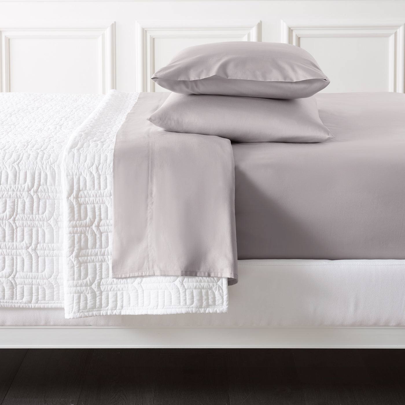 Luxury Soirée Sateen Sheet Set - 100% Cotton Soft Bed Sheets with Deep Pockets - Perfect for Master Bedroom, Guest Room & Hotel Use