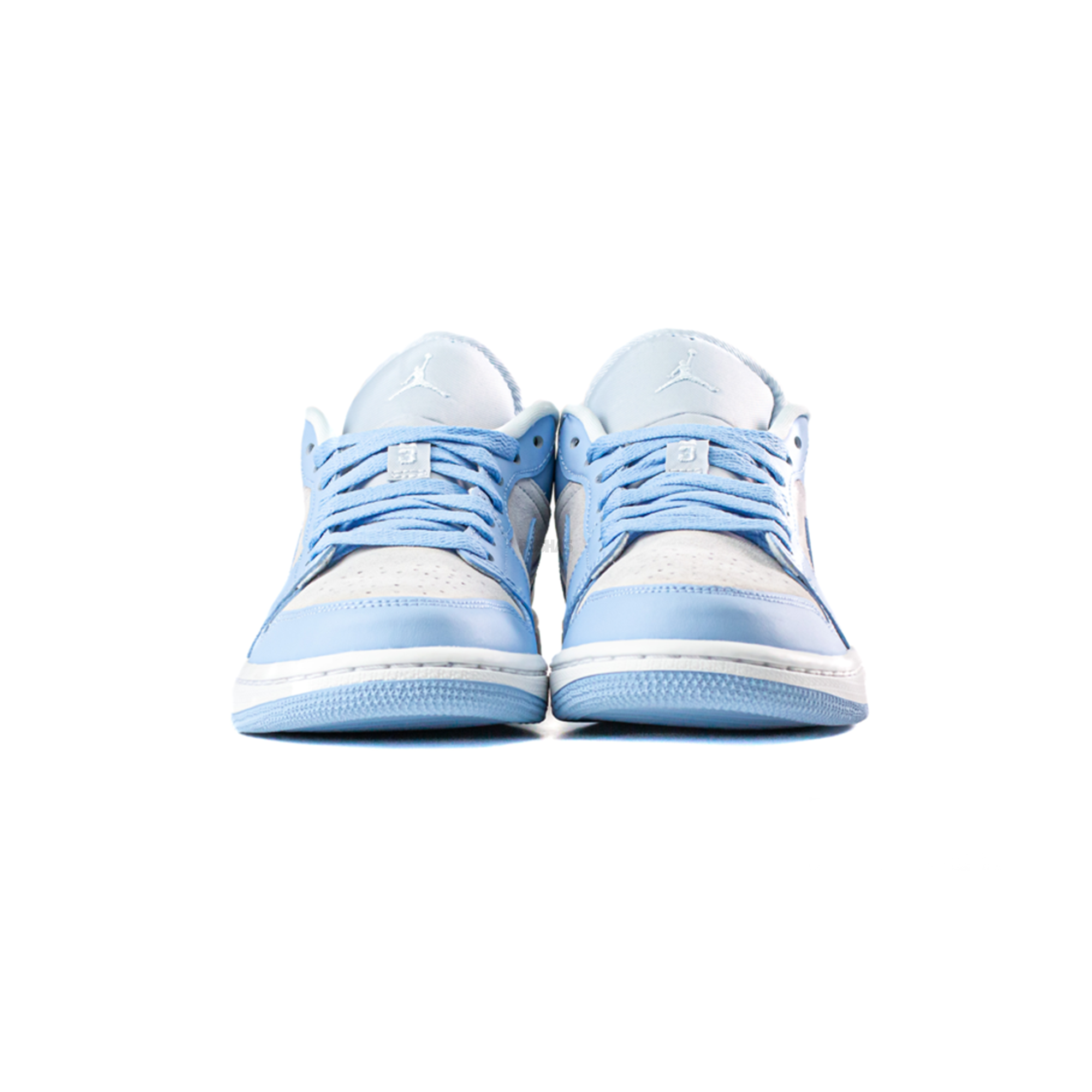 Air Jordan 1 Low 'Football Grey Aluminum' Women's Sneakers (2022) - Stylish Basketball Shoes for Casual Wear & Street Fashion