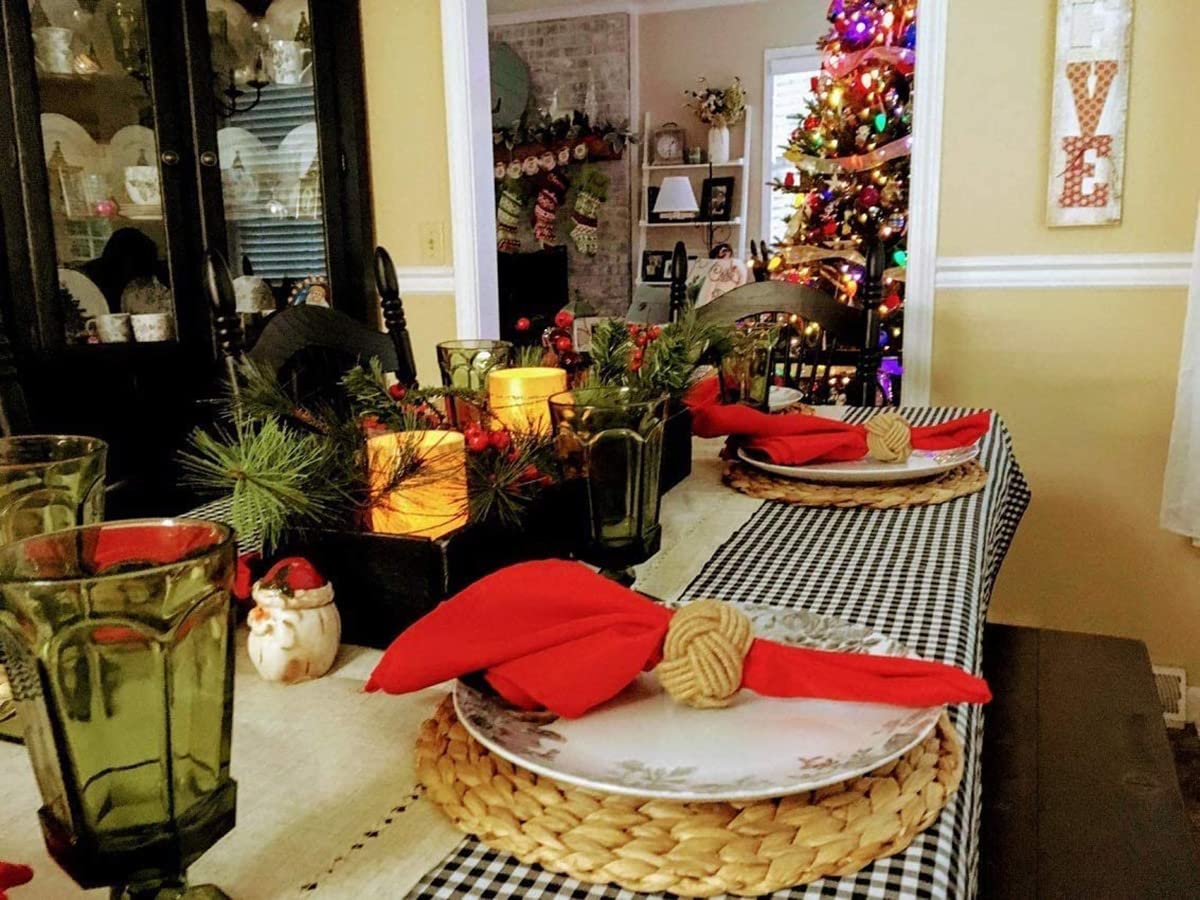 6 Pack Natural Wicker Braided Placemats - 11.8 Inch Round Rattan Table Mats, Water Hyacinth Straw Weave Chargers for Dining Table Decor, Rustic Farmhouse & Boho Style Home Kitchen Accessories - Perfect for Dinner Parties, Holiday Gatherings & Everyday Use