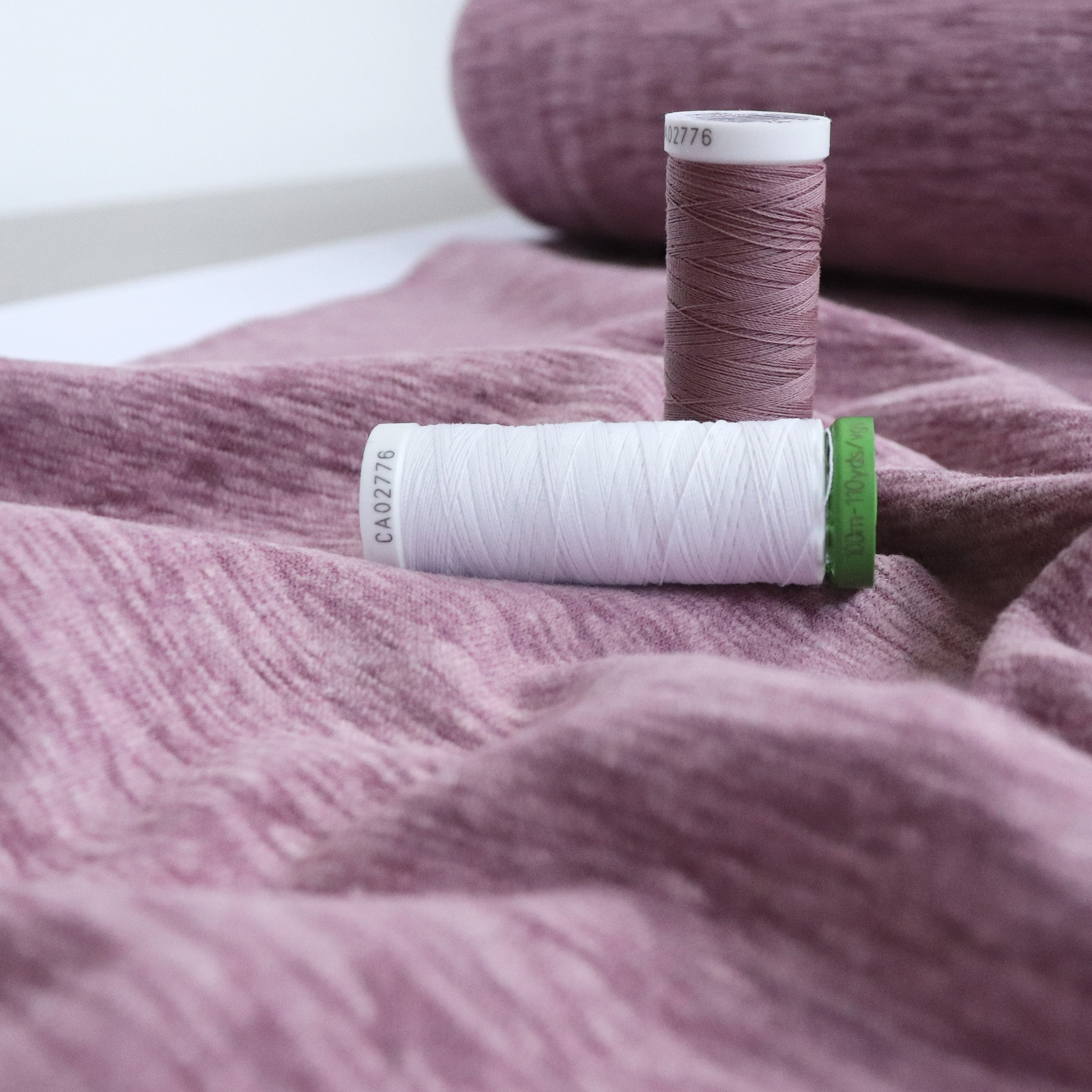 Premium Linen Blend Jersey Fabric - Dark Dusky Pink Marled Knit for Comfortable Women's Clothing & Home Decor | Perfect for Dresses, Tops, Curtains and Bedding