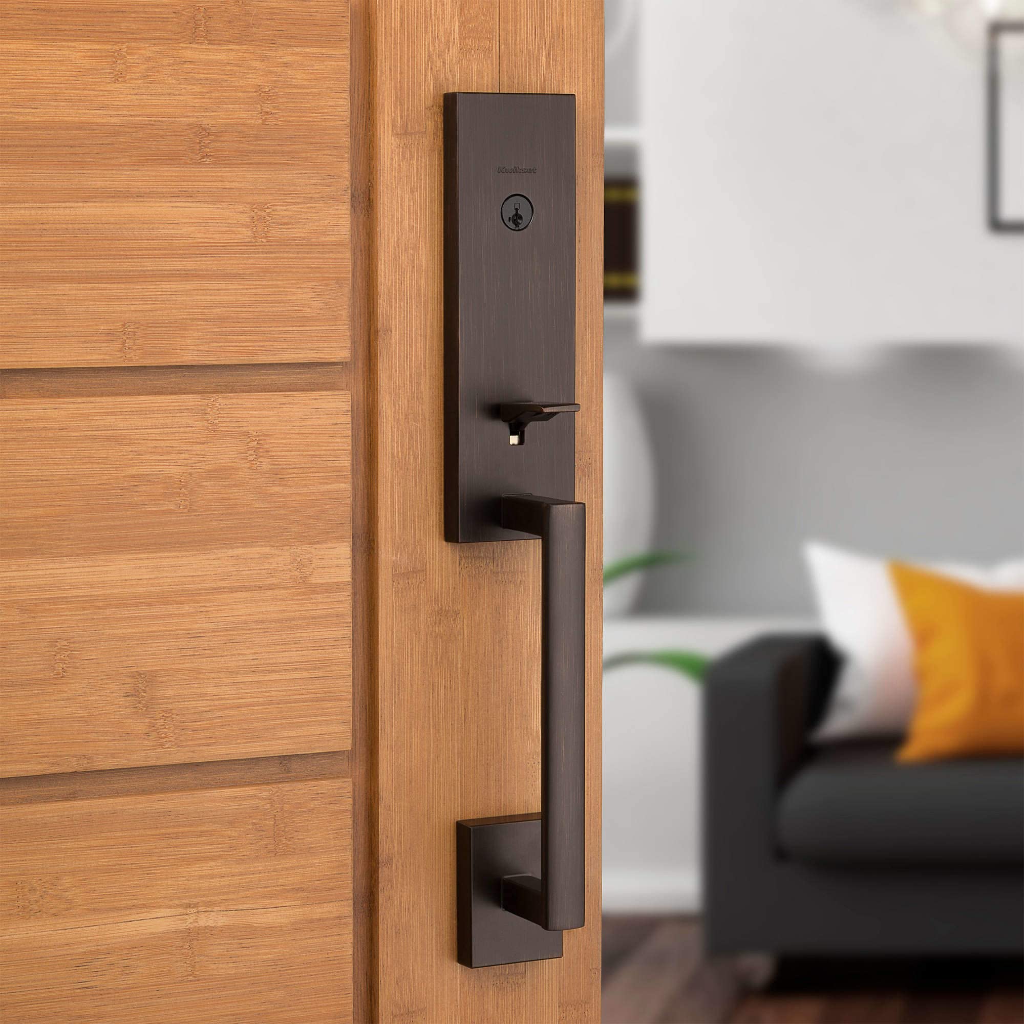 Kwikset 818VNHLIP-26S SmartKey Single Cylinder Deadbolt Exterior Door Handleset with RCAL Latch & RCS Strike - Bright Chrome Finish - Secure Entry for Homes, Apartments & Offices