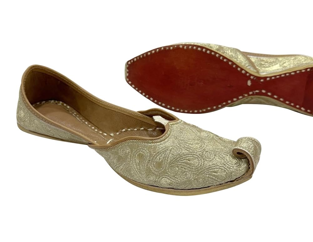 **Gold Punjabi Jutti - Traditional Indian Khussa Mojari Shoes for Women & Men | Comfortable Handmade Ethnic Footwear for Weddings, Parties & Cultural Events**