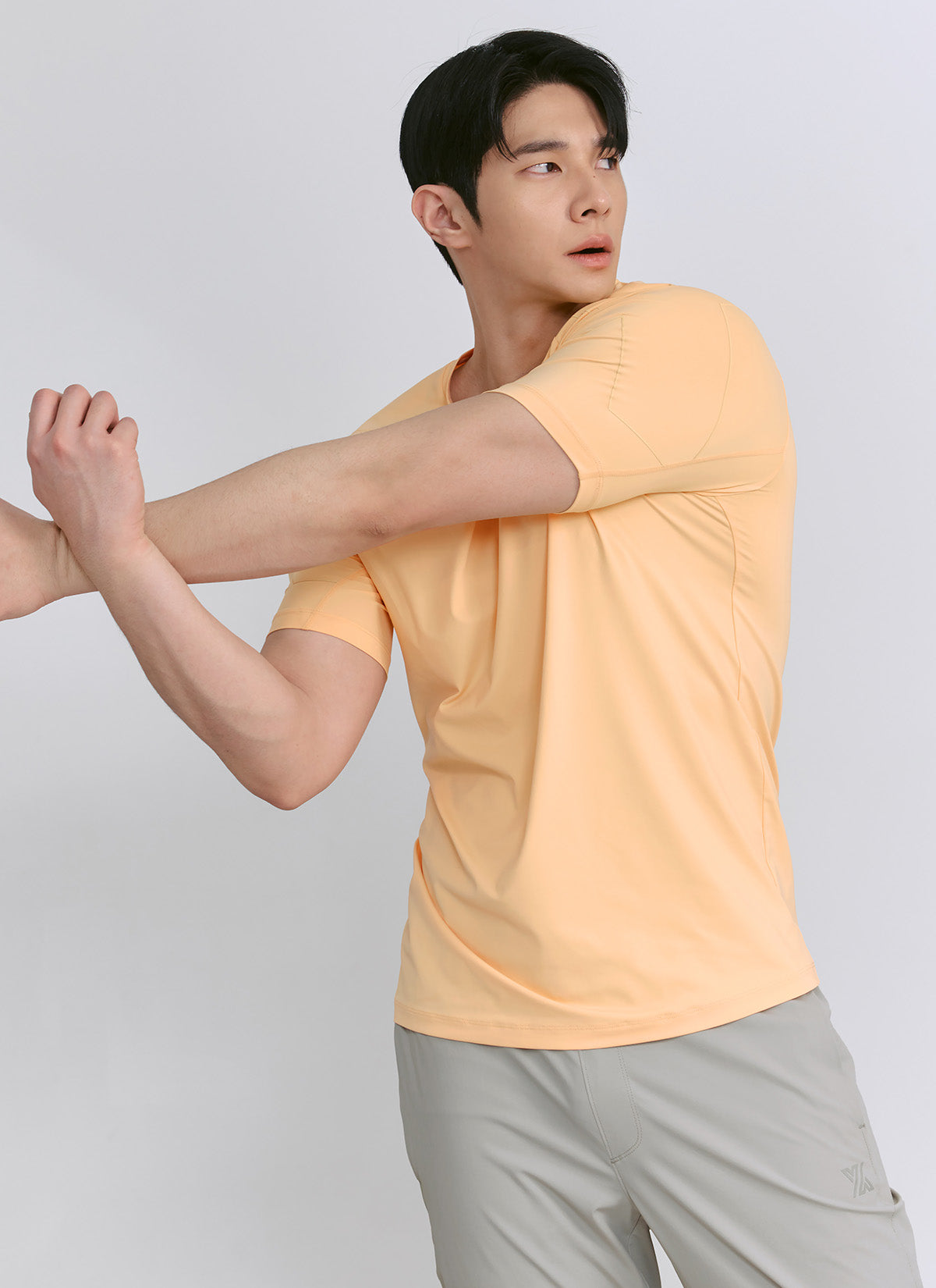 Active Cooling Muscle Fit Short Sleeve T-Shirt for Men - Moisture Wicking Workout Shirt with Breathable Fabric - Perfect for Gym, Running & Outdoor Sports