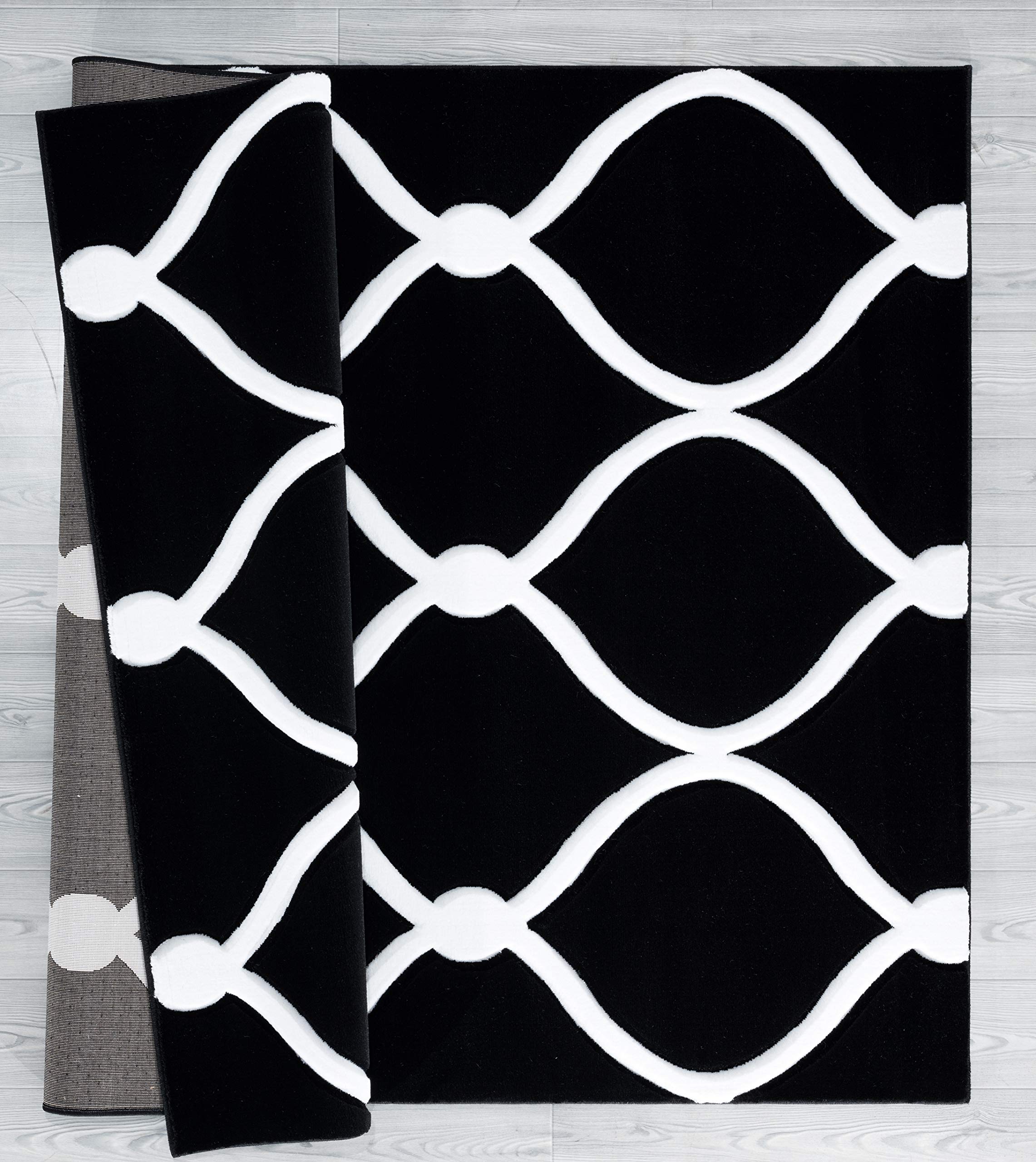 United Weavers of America Bristol Rodanthe Black Area Rug 7'10