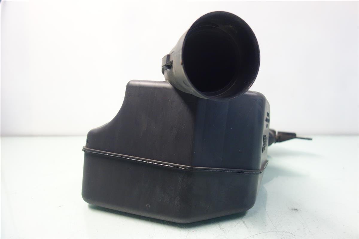Toyota Camry Air Intake Cleaner Inlet 17750-0V031 OEM Replacement Part - Improve Engine Performance & Fuel Efficiency for 2018-2023 Models | Perfect for DIY Car Maintenance & Engine Tuning