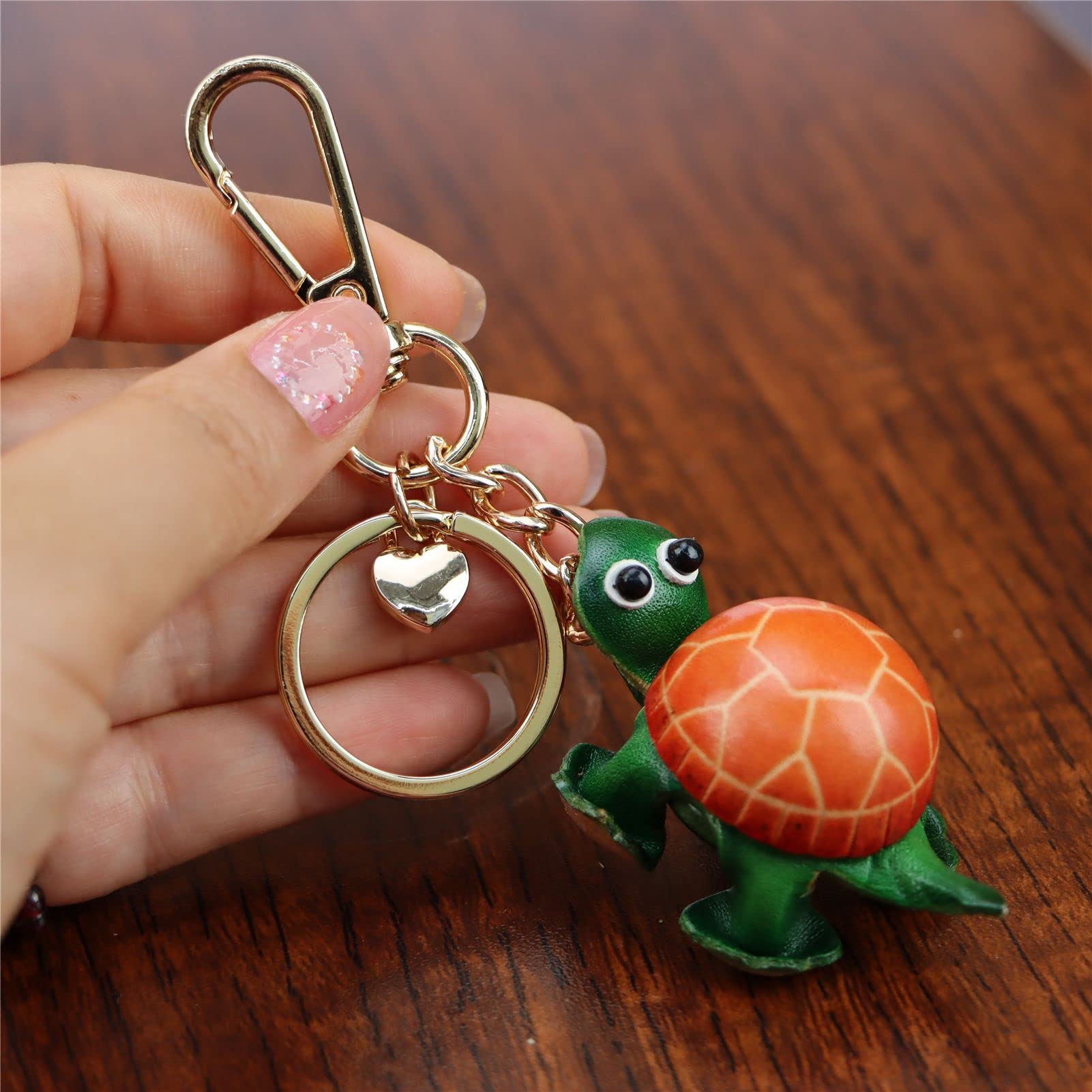 Handmade Cowhide Tortoise Keychain for Men & Women - Cute Small Gift for Backpack, Purse, or Keys - Perfect for Travel, Gifts & Everyday Use