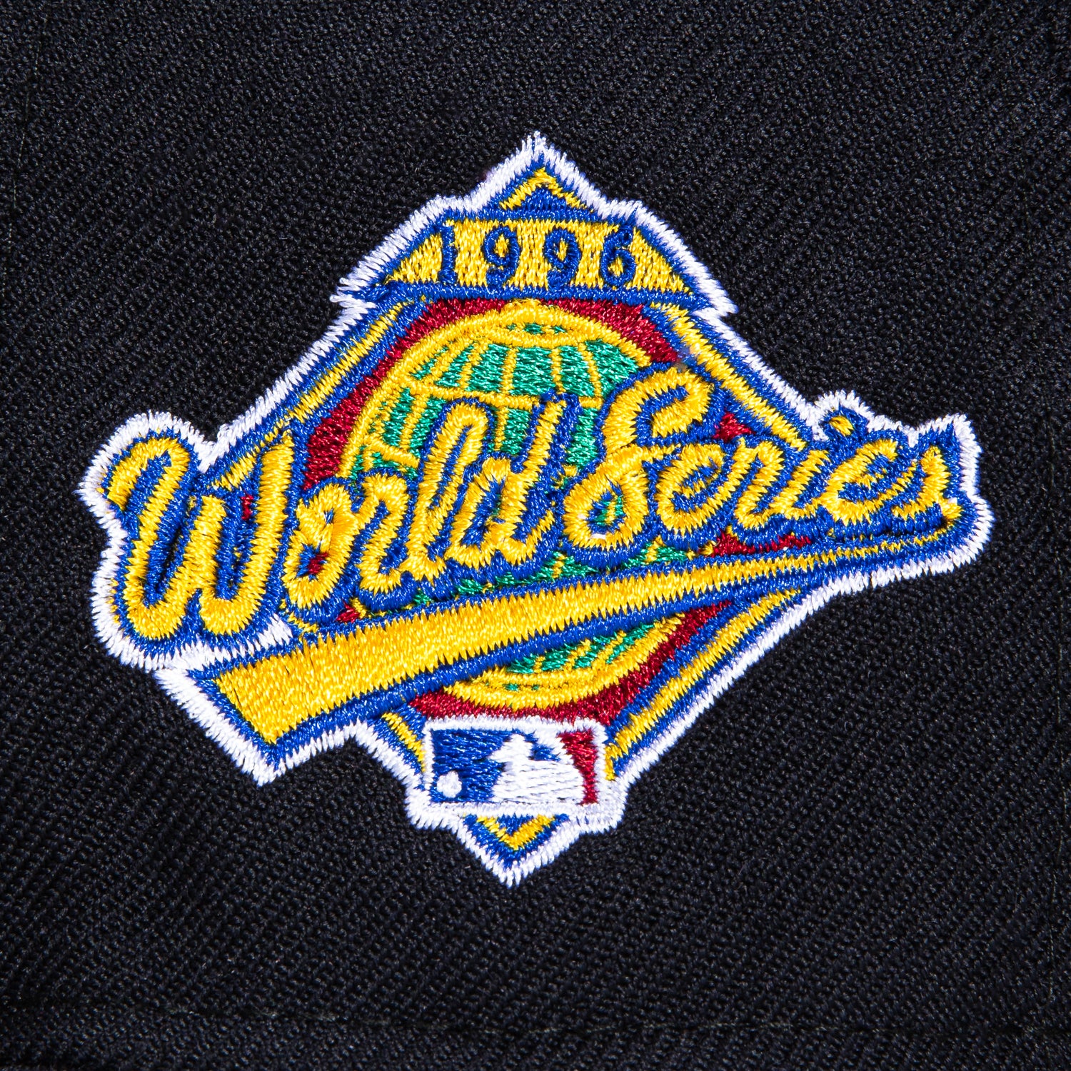 New Era 59Fifty New York Yankees 1996 World Series Patch Snapback Cap - Navy Blue Baseball Hat for Men, Women - Perfect for Games, Fan Gear & Streetwear Fashion