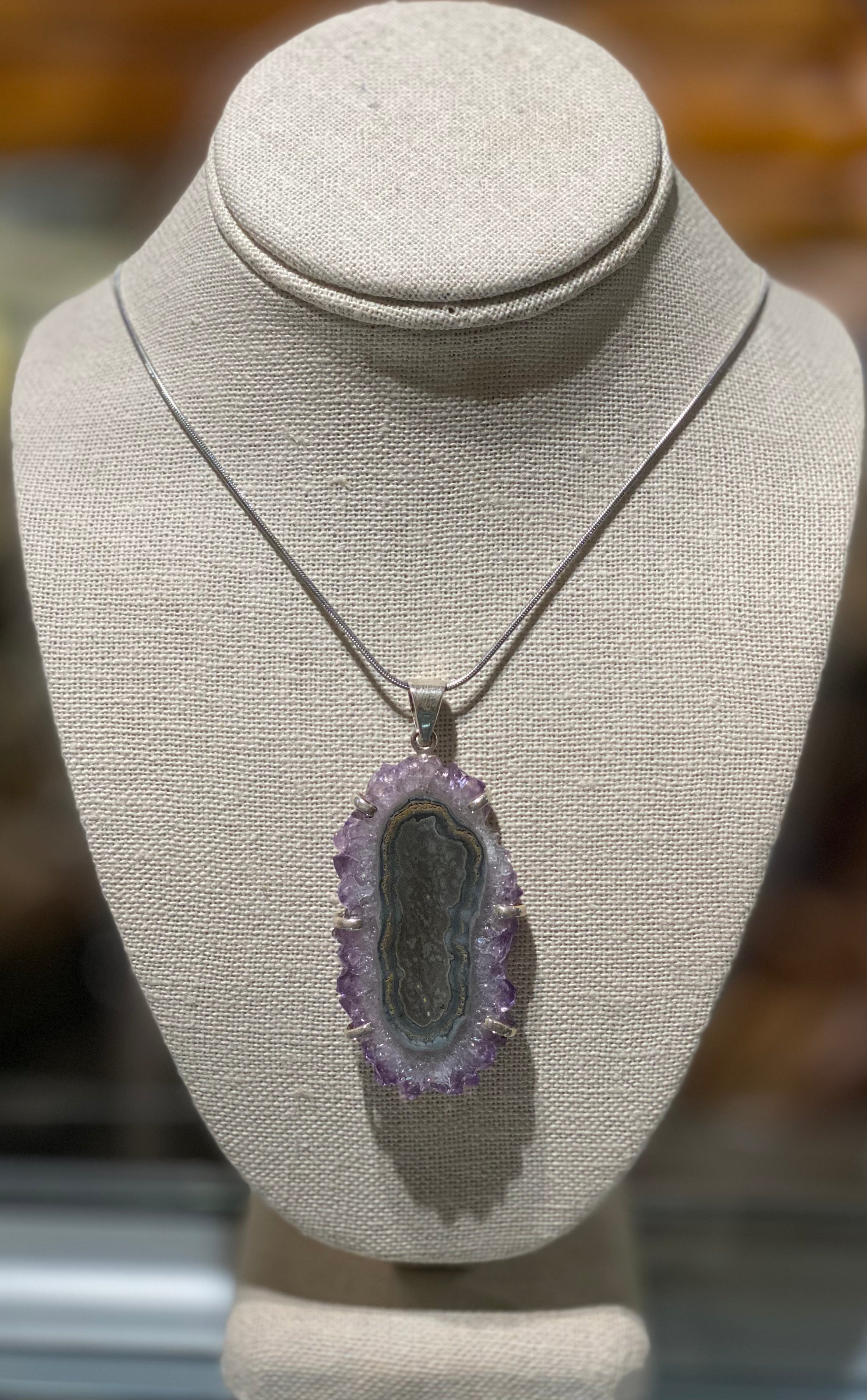 Natural Amethyst Pendant Necklace for Women - Healing Crystal Jewelry Gift for Birthday, Anniversary & Spiritual Protection | Perfect for Meditation, Yoga & Energy Balancing