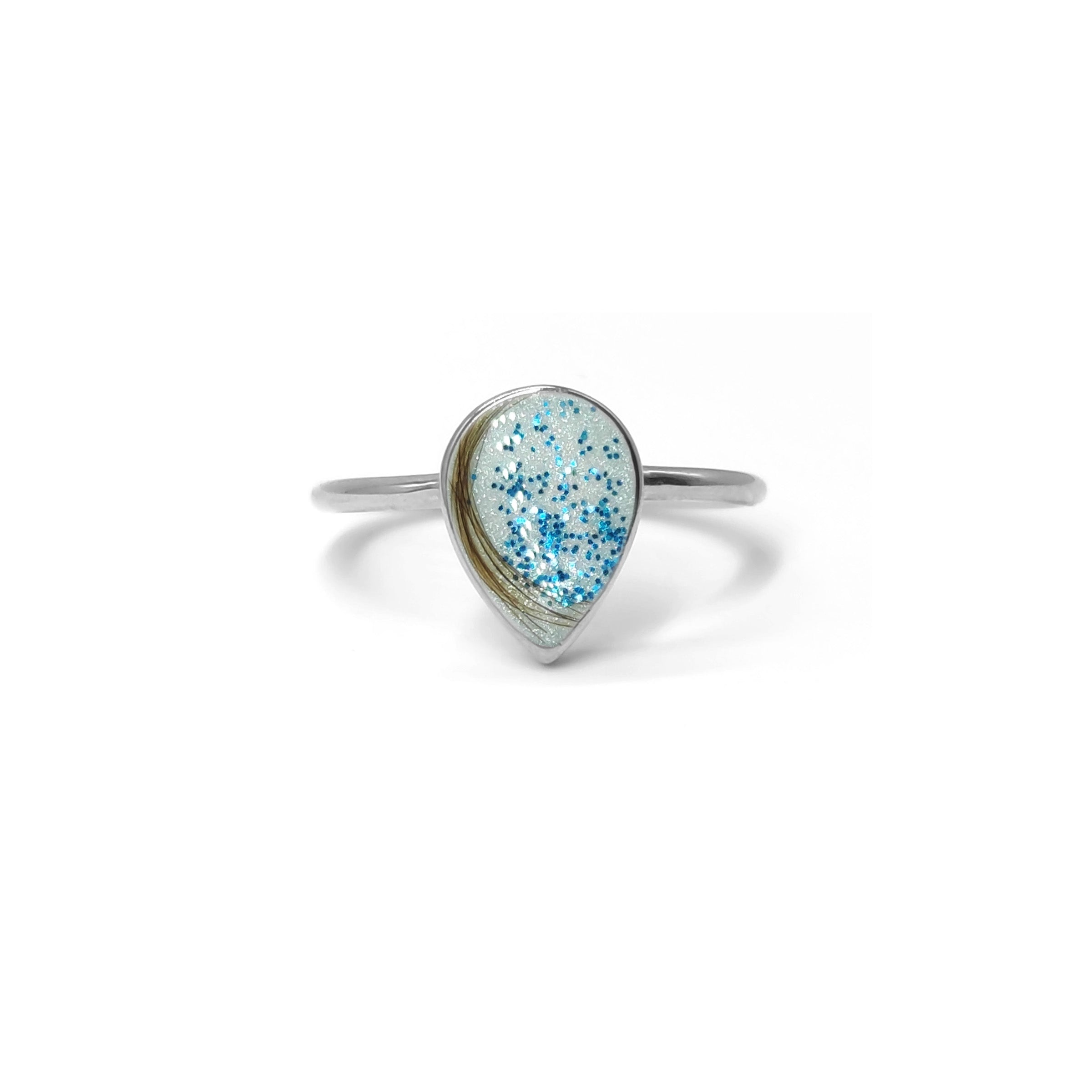 Classic Teardrop Gold Ring for Pet Hair & Fur Keepsake - Perfect for Pet Lovers & Memorial Jewelry Gifts
