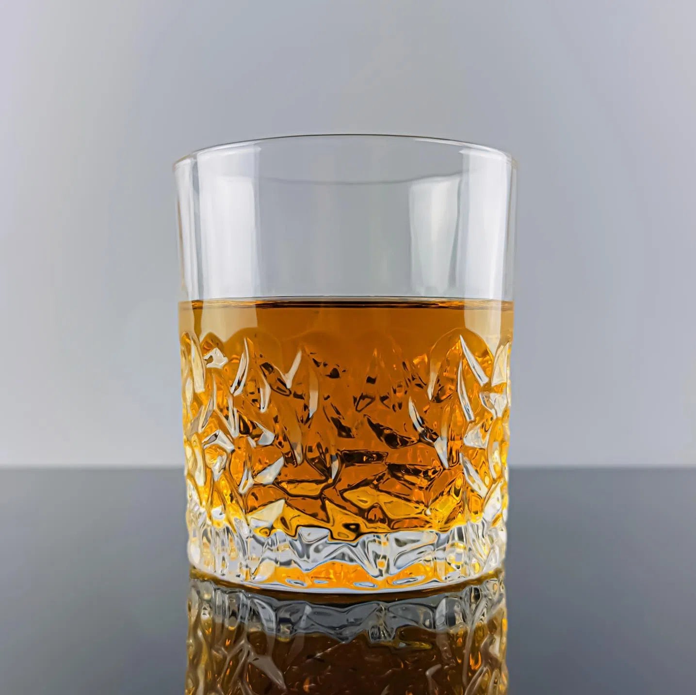 Premium 280ml Frosted Bottom Whisky Glass Set with Heavy Base Tumbler & Elegant Wooden Box - Perfect for Scotch, Bourbon, Whiskey Tasting & Home Bar Decor