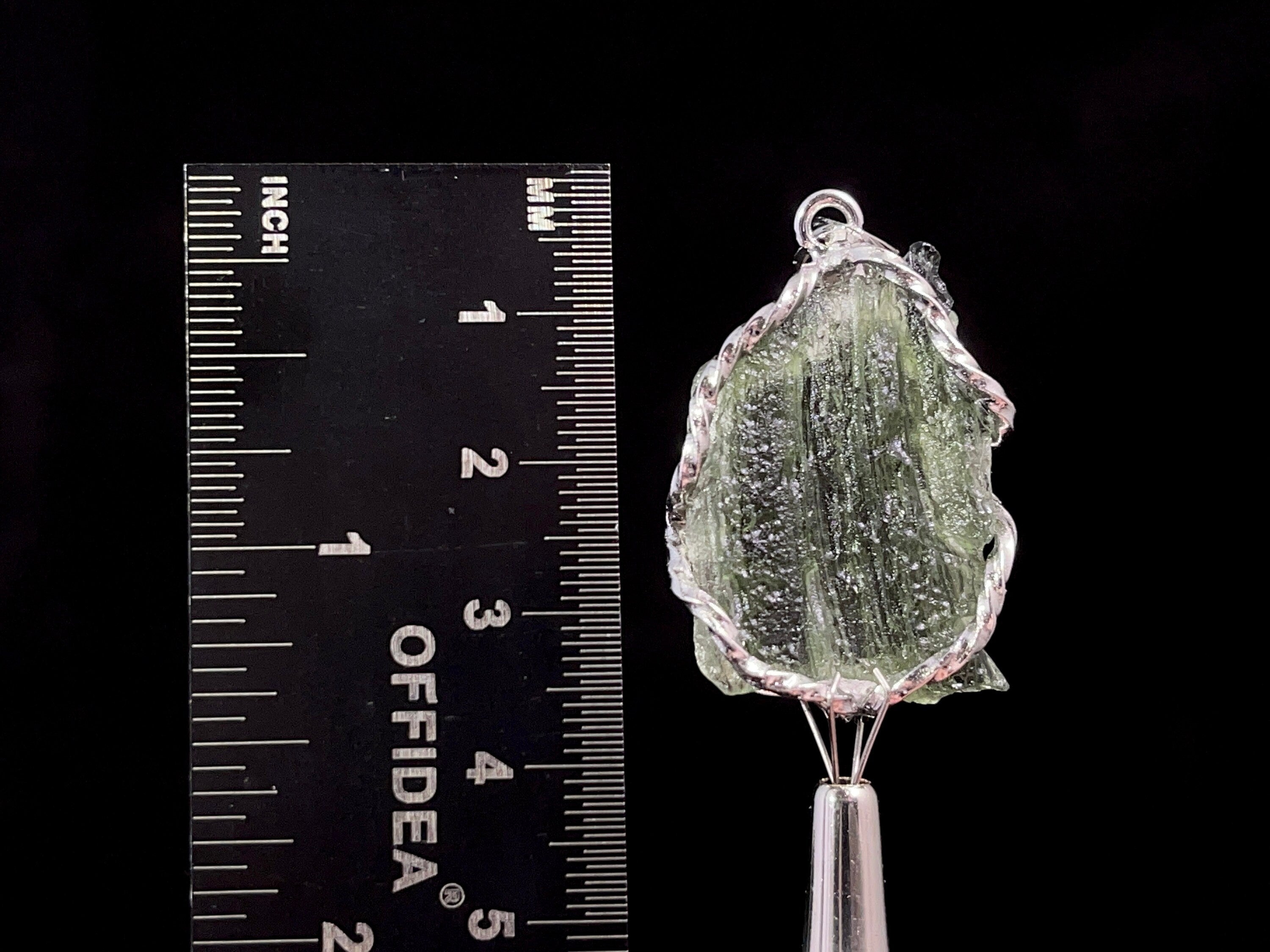 Genuine Moldavite Pendant Necklace in Sterling Silver – Authentic Raw Moldavite Jewelry for Spiritual Healing & Energy Work – Perfect for Meditation, Reiki & Crystal Therapy