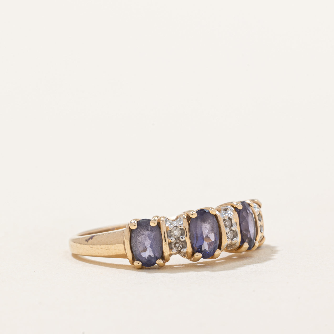 Amethyst and Diamond Ring - 0.70ctw Amethyst with 0.04ctw Diamonds - Size 5.75 - Elegant Purple Gemstone Jewelry for Women - Perfect for Engagement, Anniversary & Special Occasions