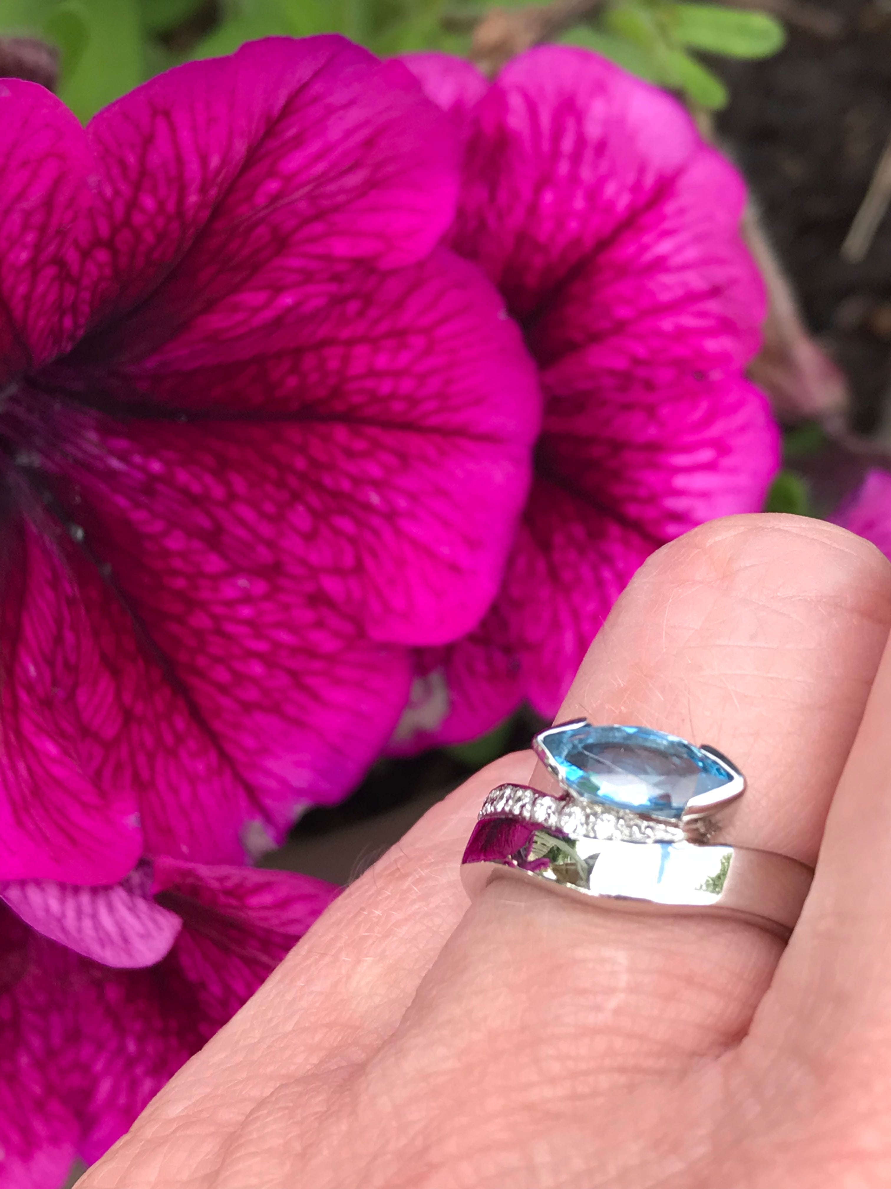 0.86ct Platinum Aquamarine and Diamond Engagement Ring for Women - Elegant Wedding, Anniversary, or Gift Jewelry
